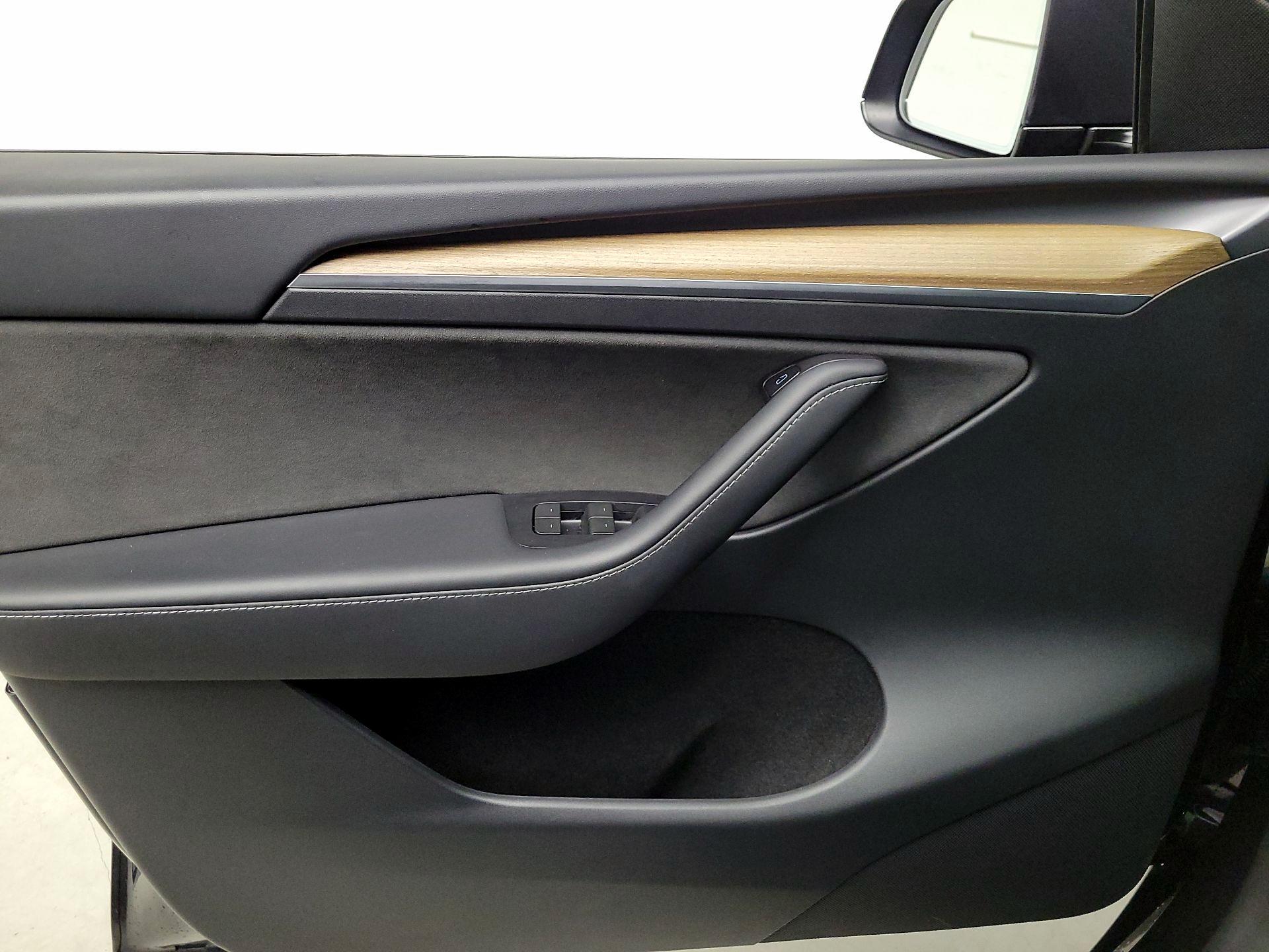 Thumbnail: 2024 Tesla Model Y - 12