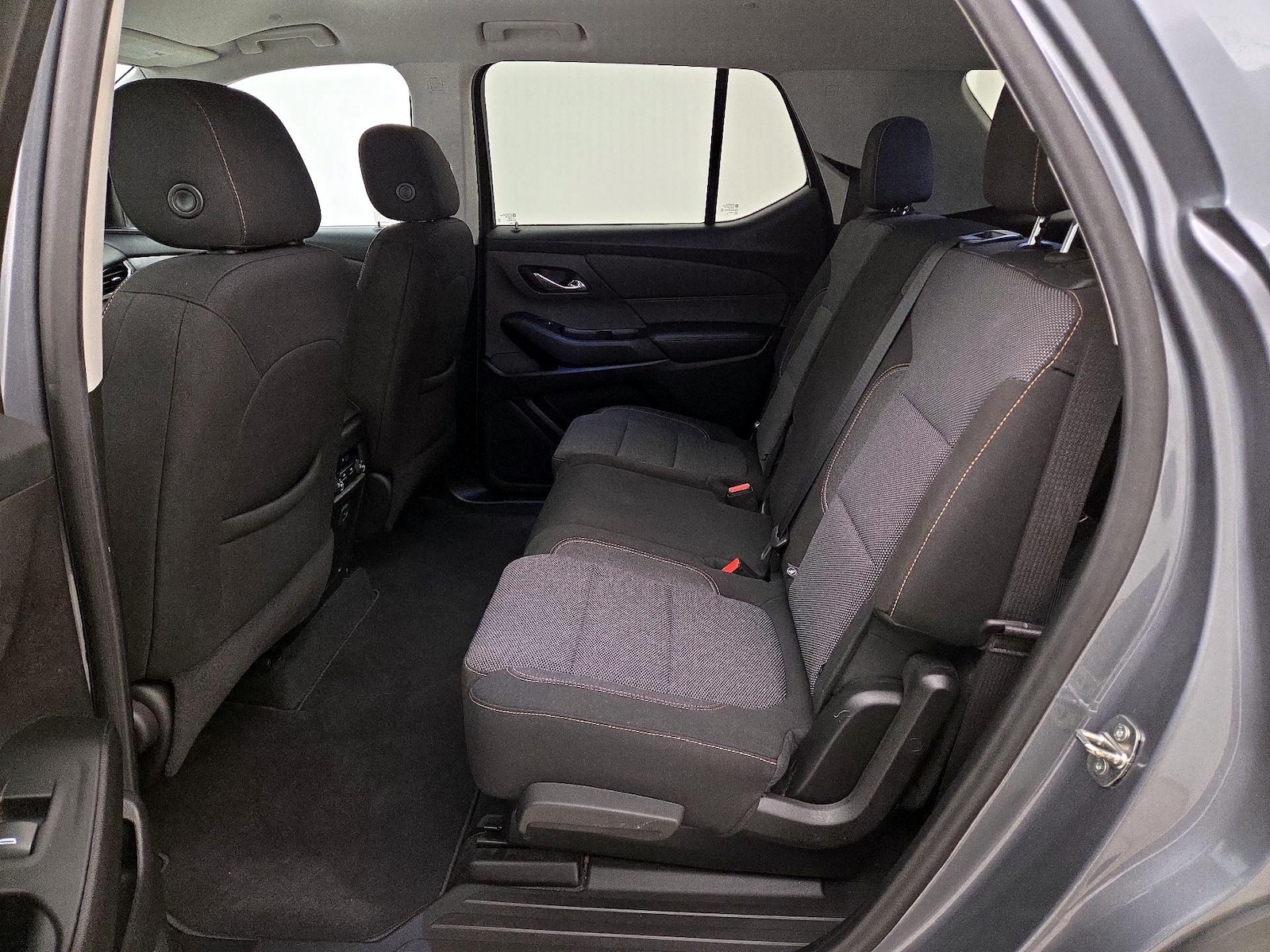 2021 Chevrolet Traverse LS - Photo 20