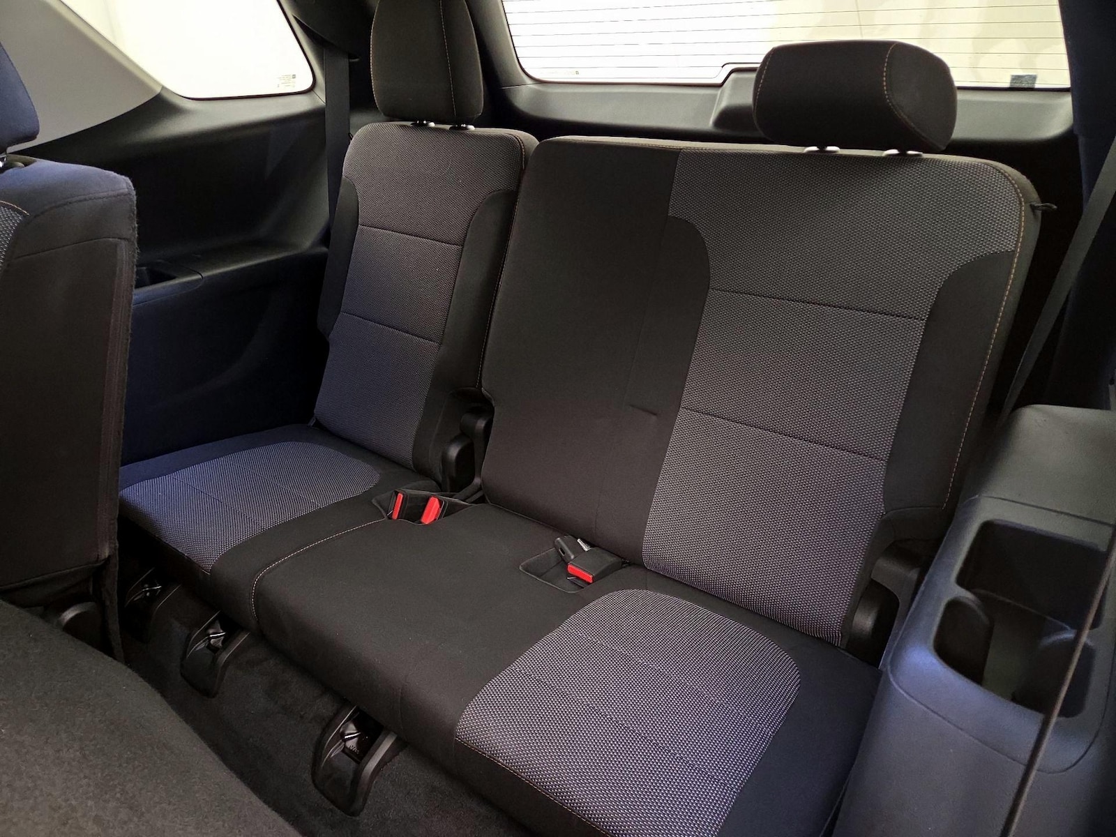 2021 Chevrolet Traverse LS - Photo 21