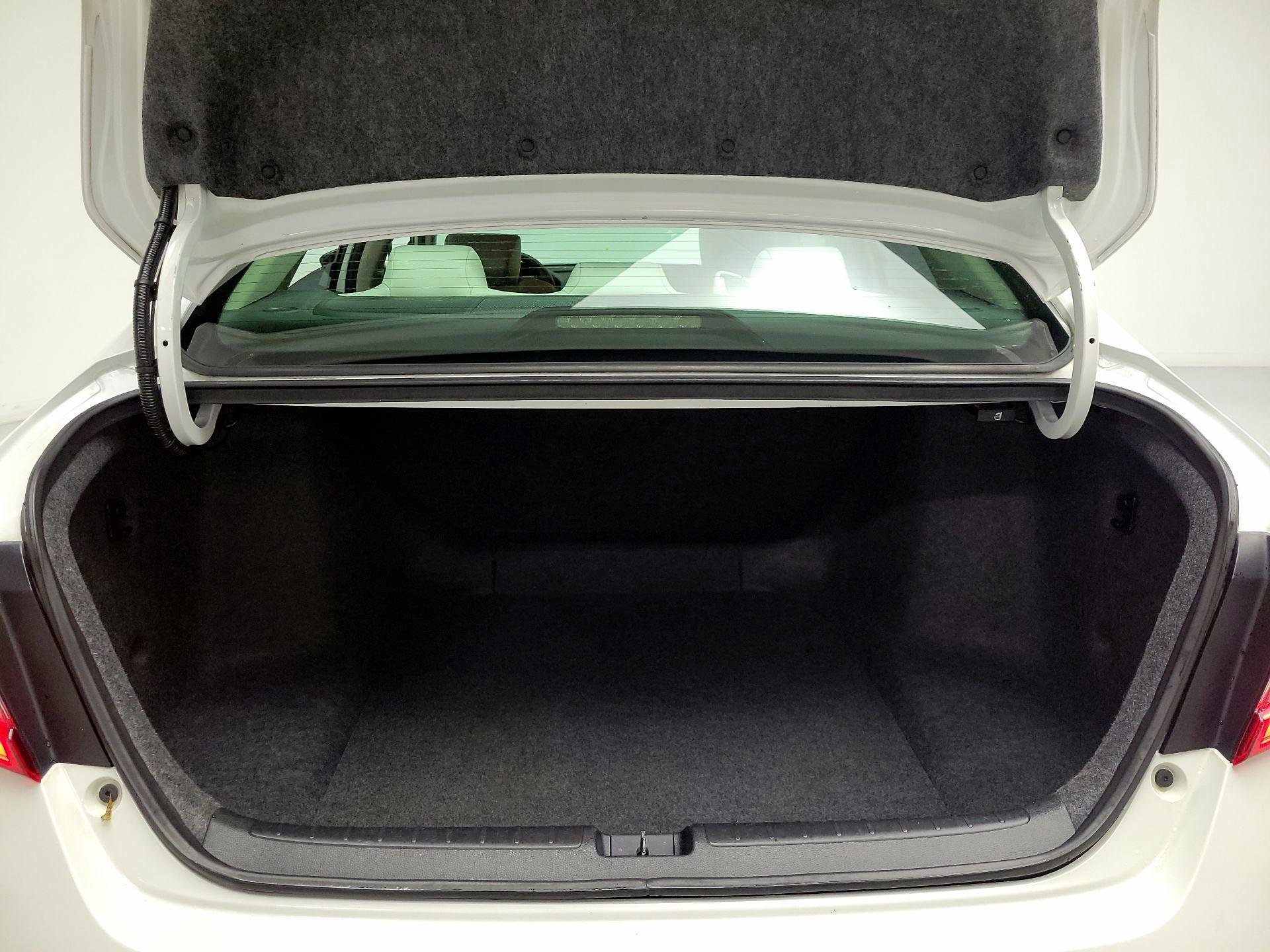 Thumbnail: 2019 Honda Accord - 20