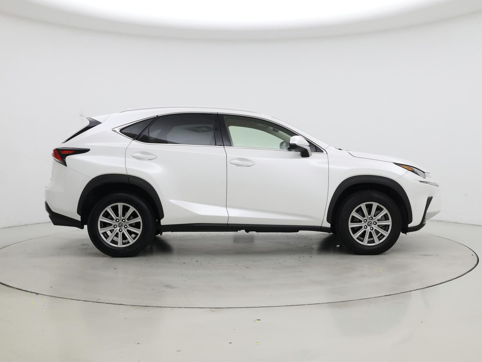 2021 Lexus NX 300 - Photo 8