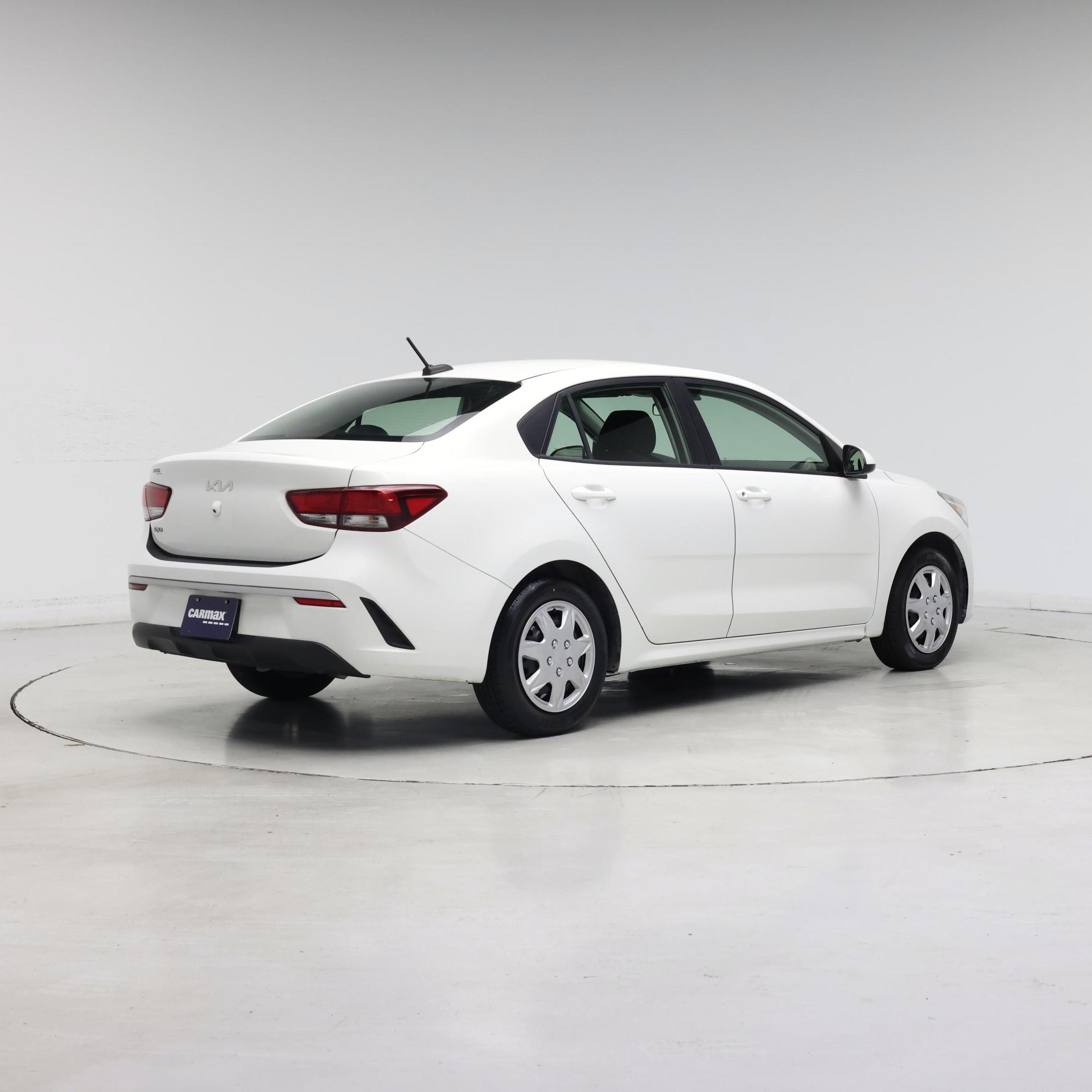 Thumbnail: 2022 Kia Rio - 8