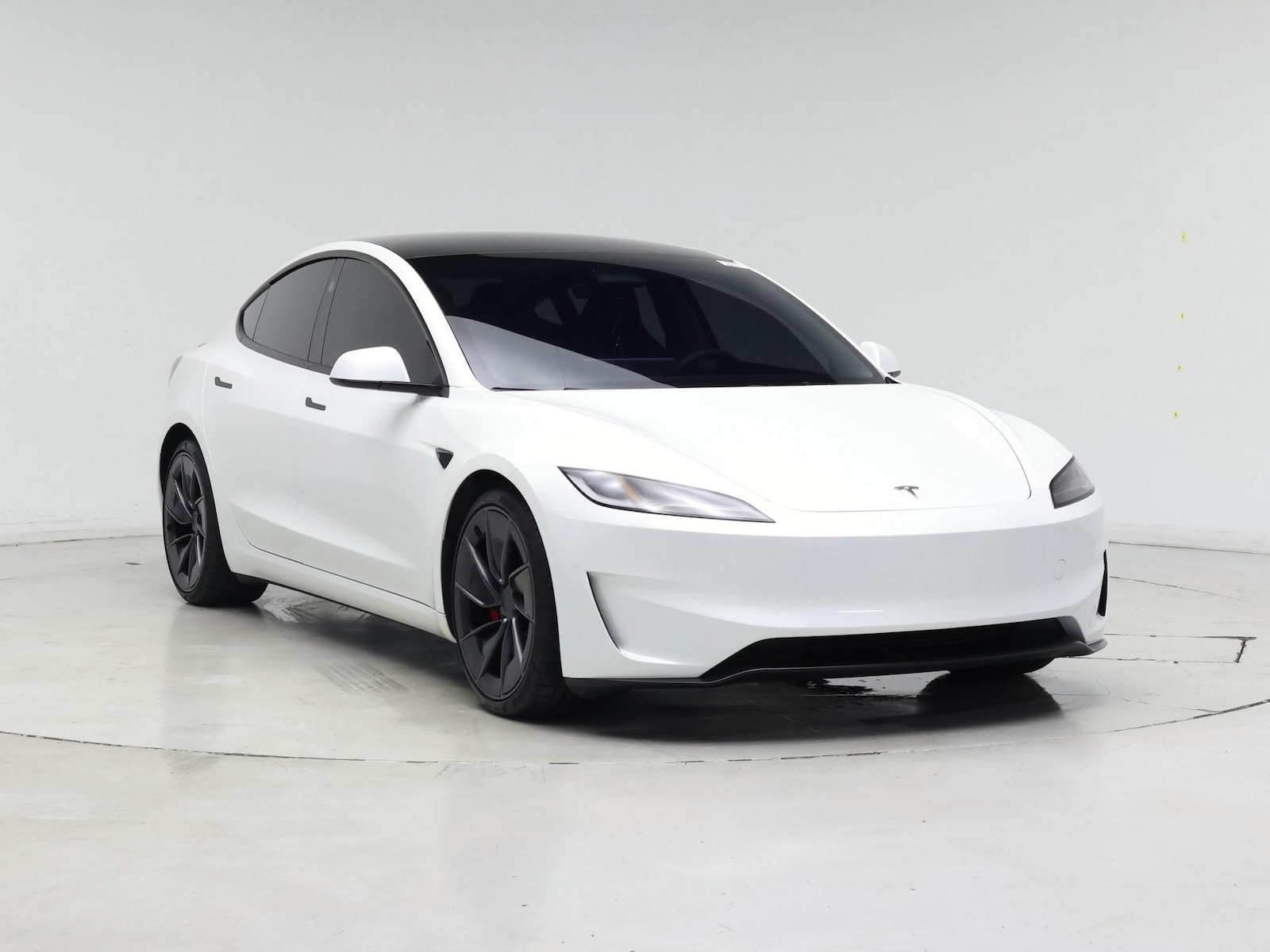 2024 Tesla Model 3 Performance - Photo 2