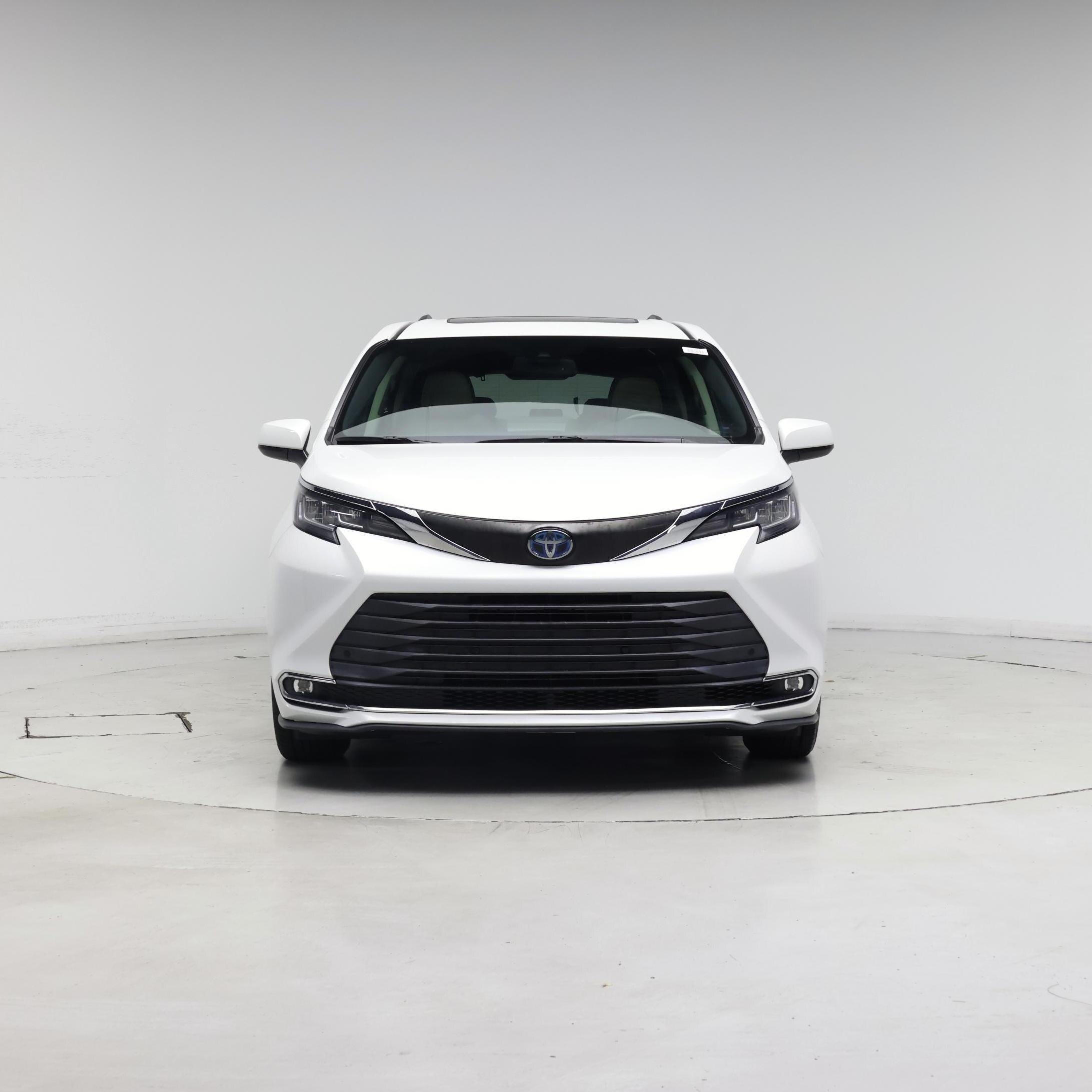 Thumbnail: 2022 Toyota Sienna - 5