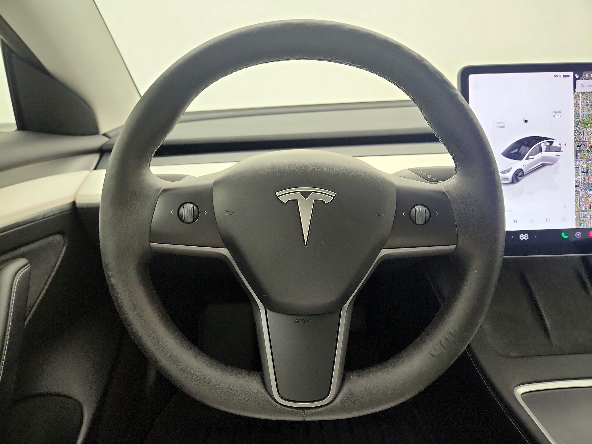 Thumbnail: 2023 Tesla Model 3 - 10