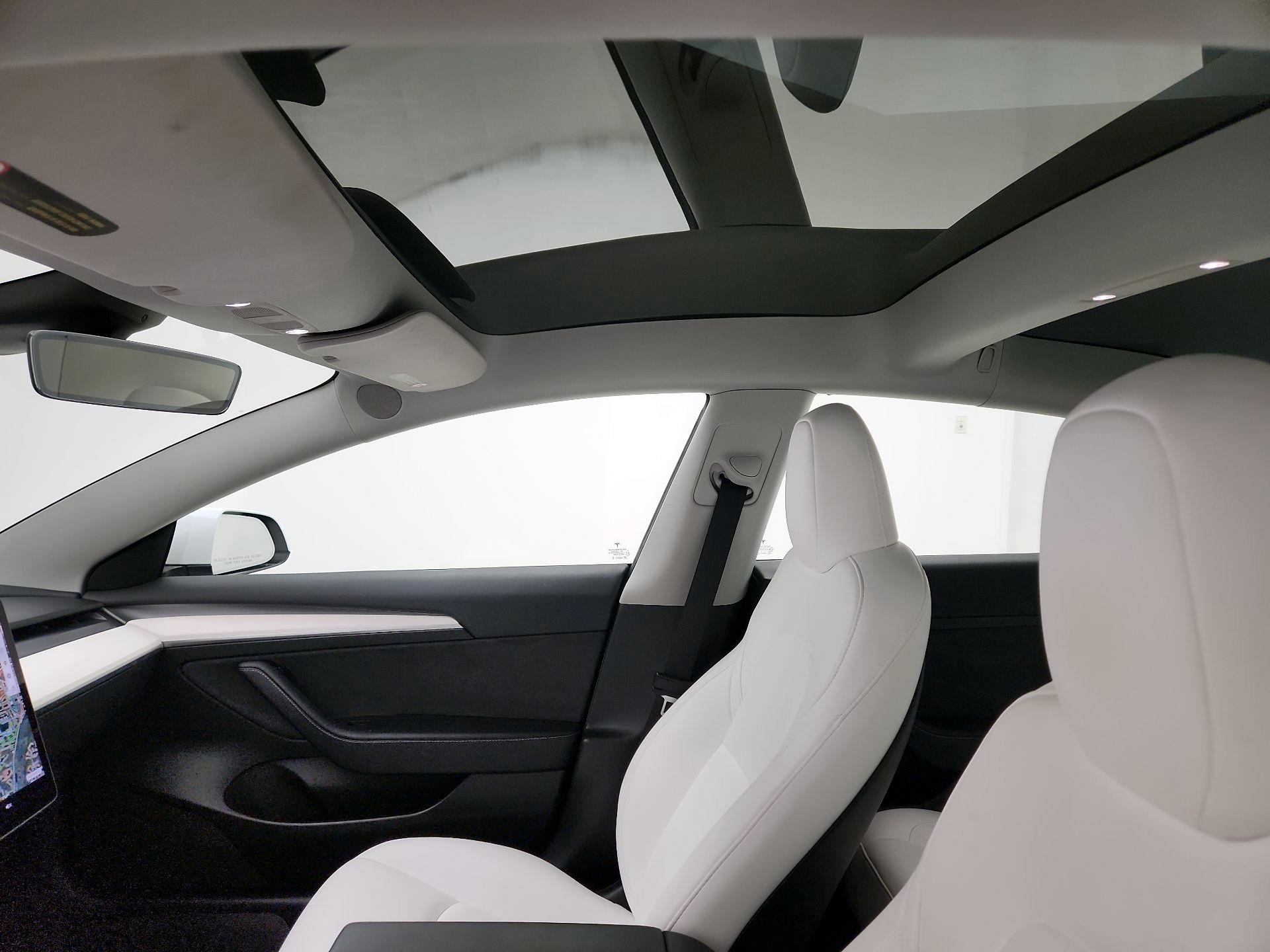 Thumbnail: 2023 Tesla Model 3 - 18