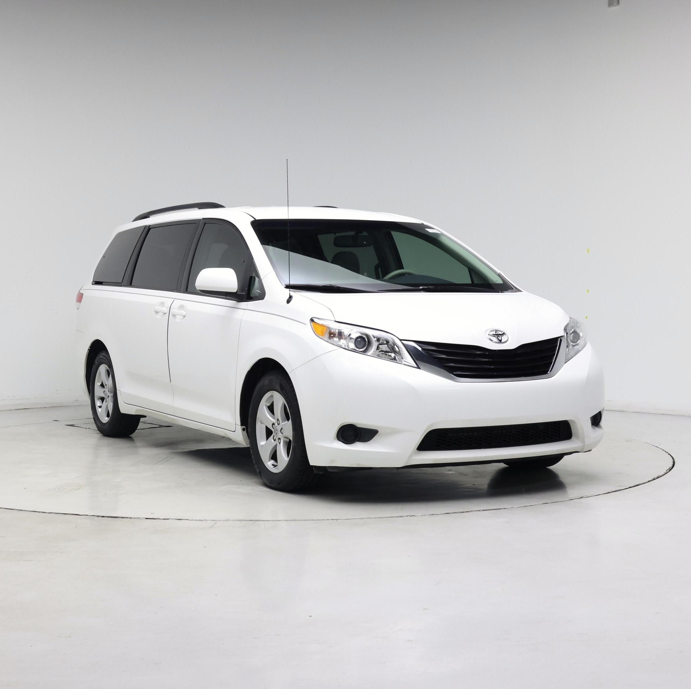 White 2014 Toyota Sienna Minivan Front-Wheel Drive Automatic