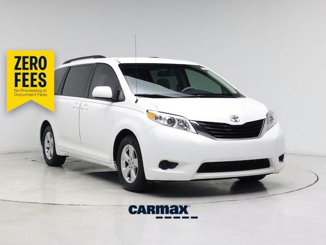 White 2014 Toyota Sienna Minivan Front-Wheel Drive Automatic