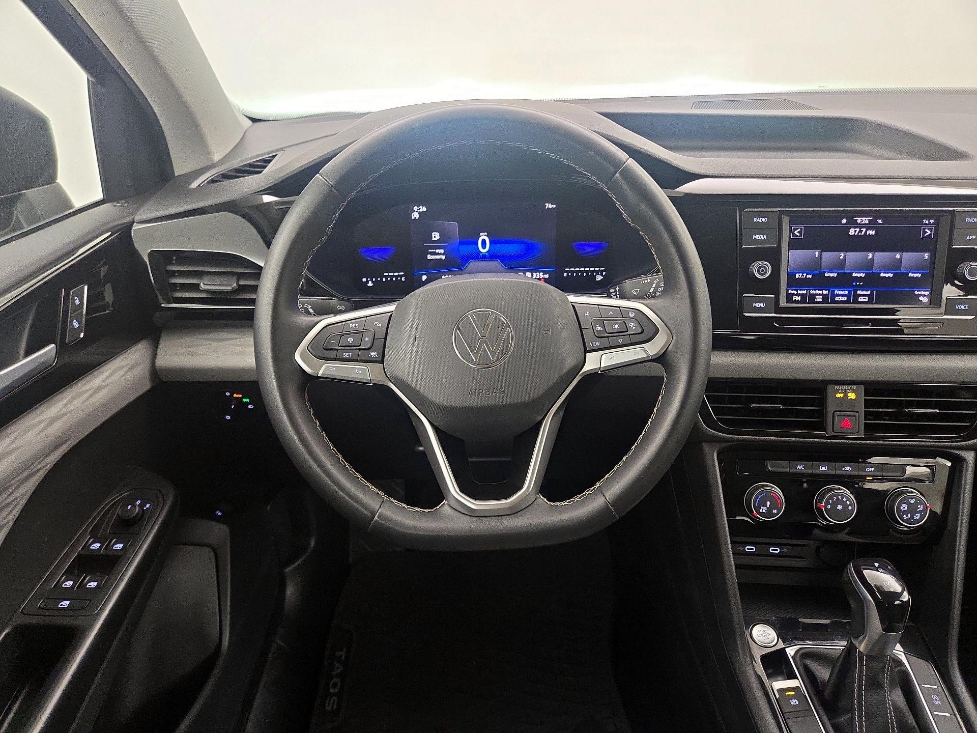 Thumbnail: 2023 Volkswagen Taos - 10