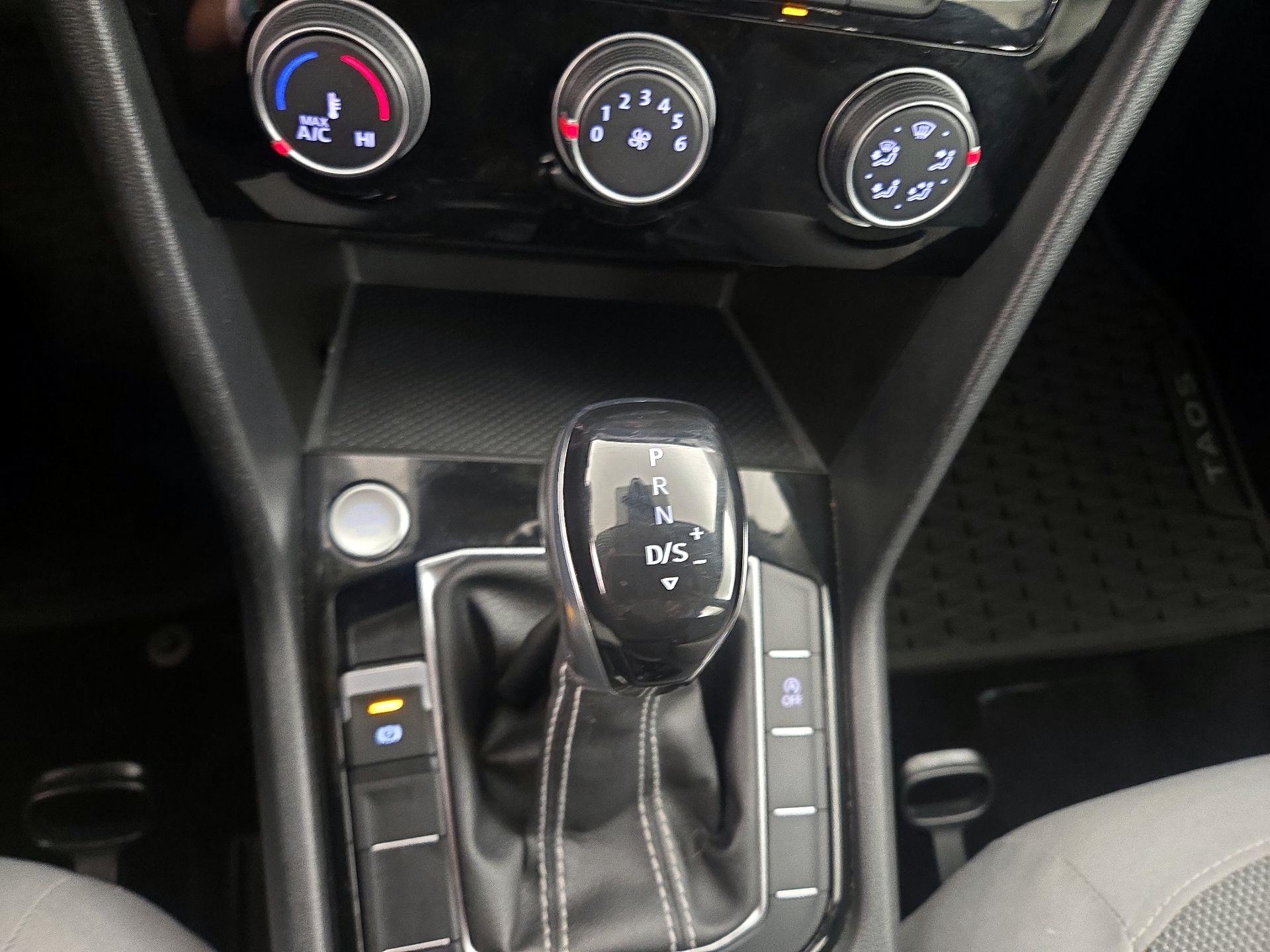 Thumbnail: 2023 Volkswagen Taos - 17