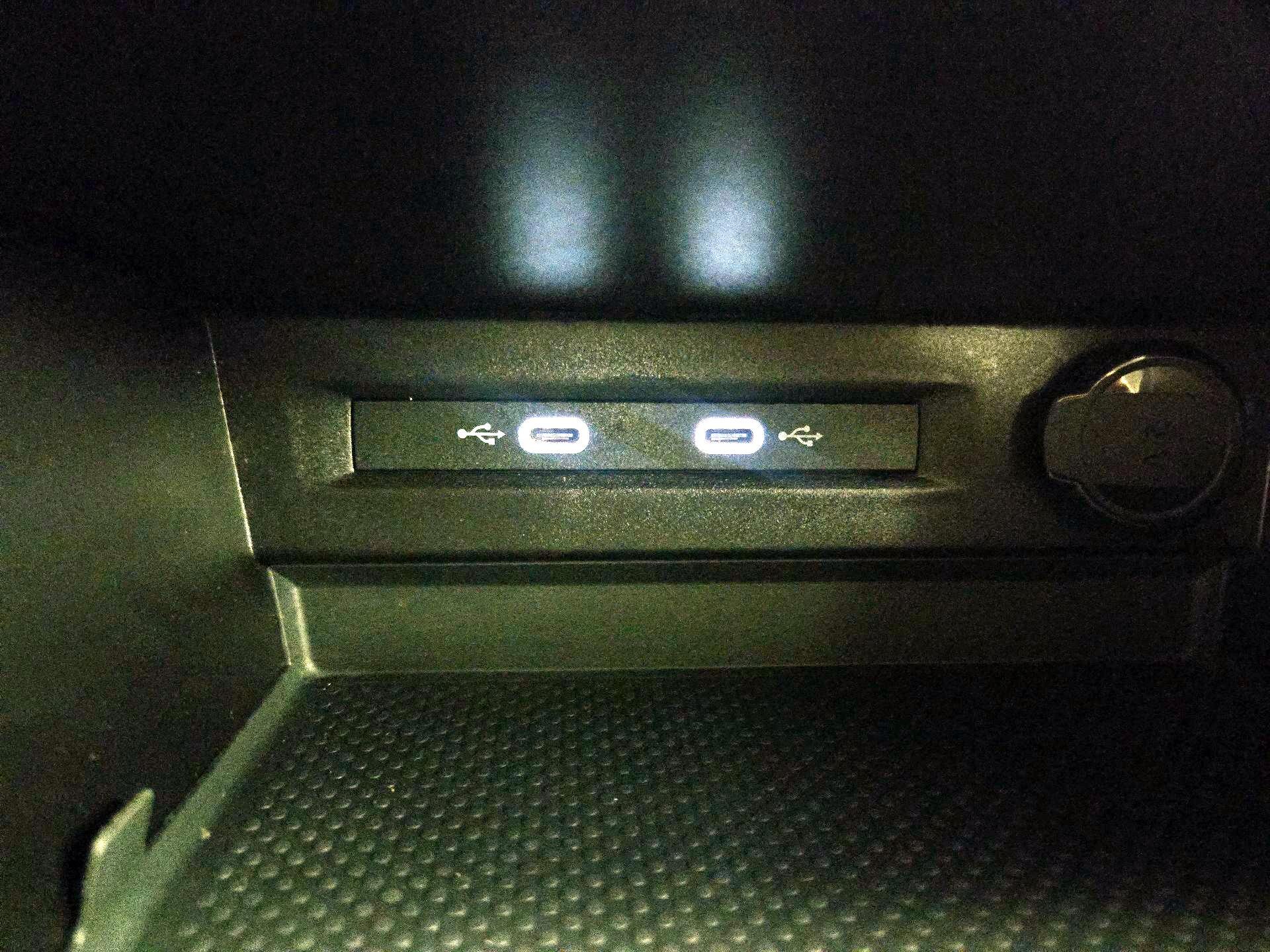 Thumbnail: 2023 Volkswagen Taos - 18