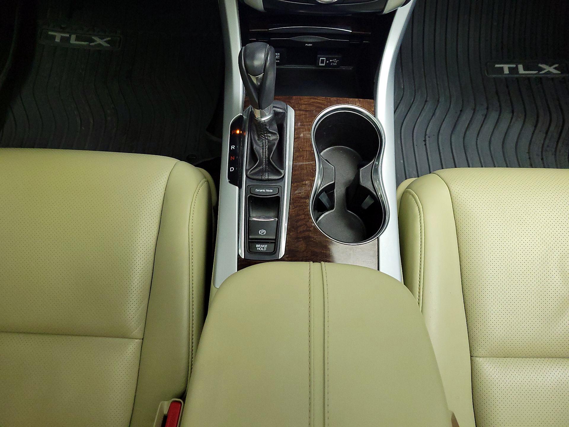 Thumbnail: 2019 Acura TLX - 18