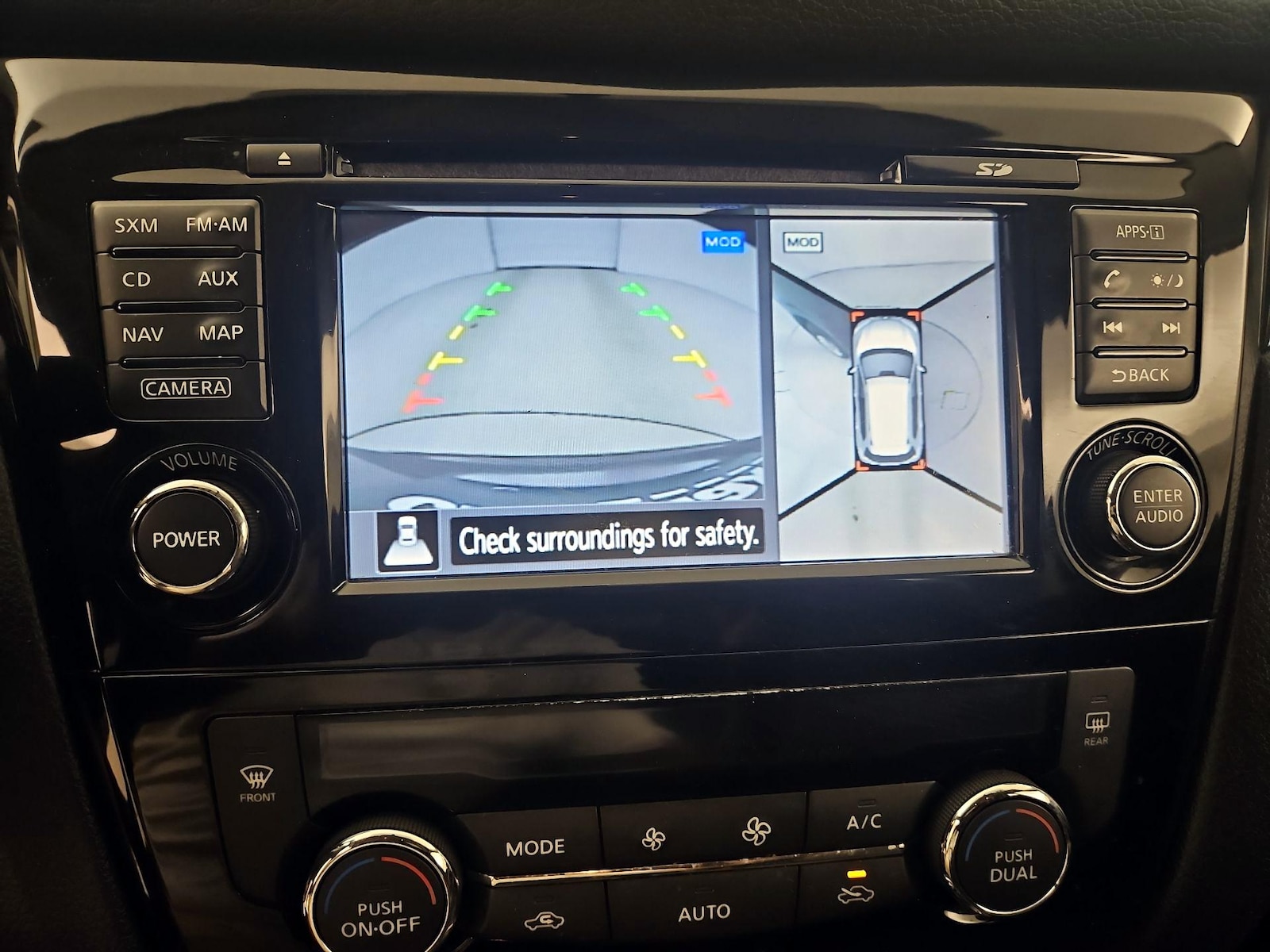 2015 Nissan Rogue SV - Photo 14