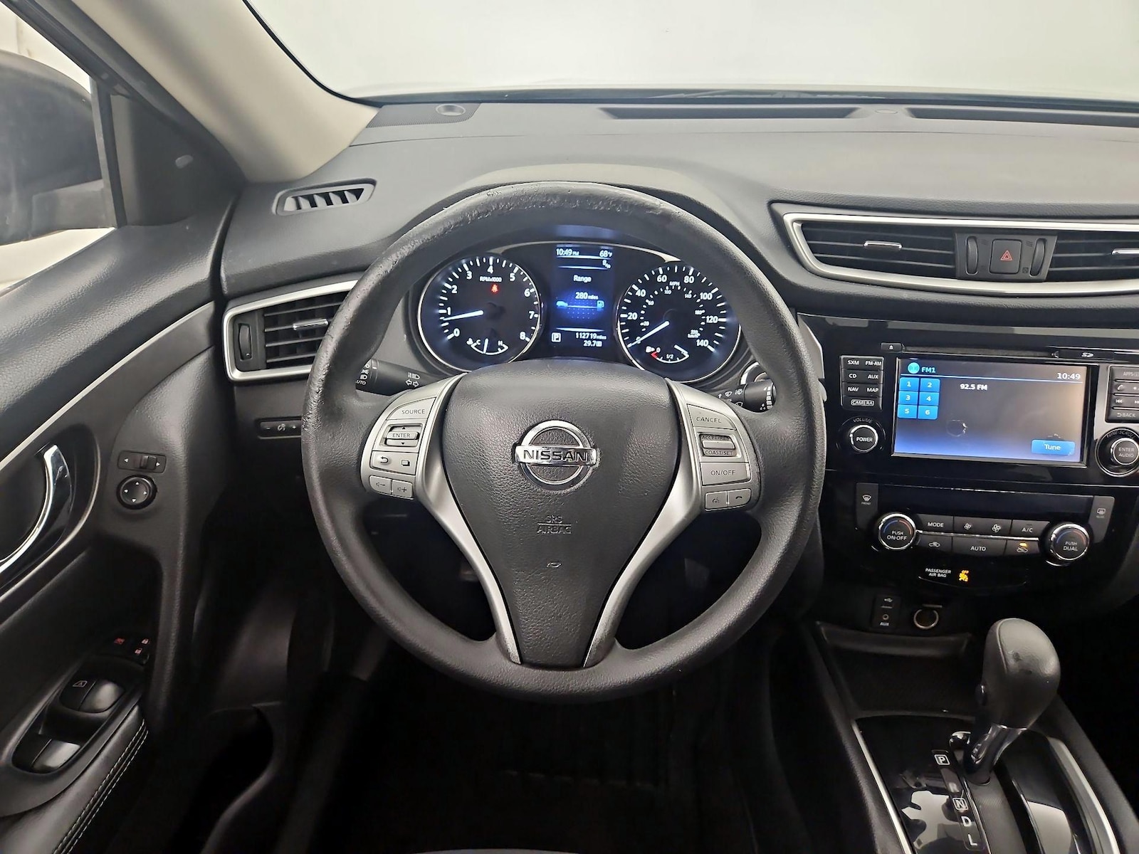 2015 Nissan Rogue SV - Photo 9