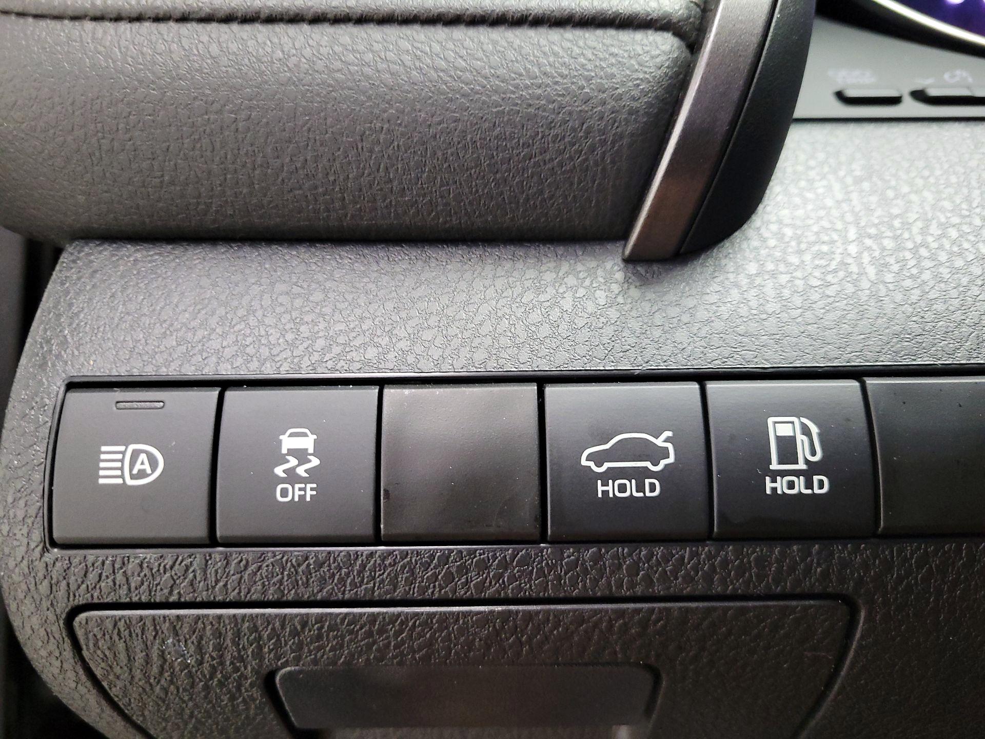 Thumbnail: 2024 Toyota Camry - 13