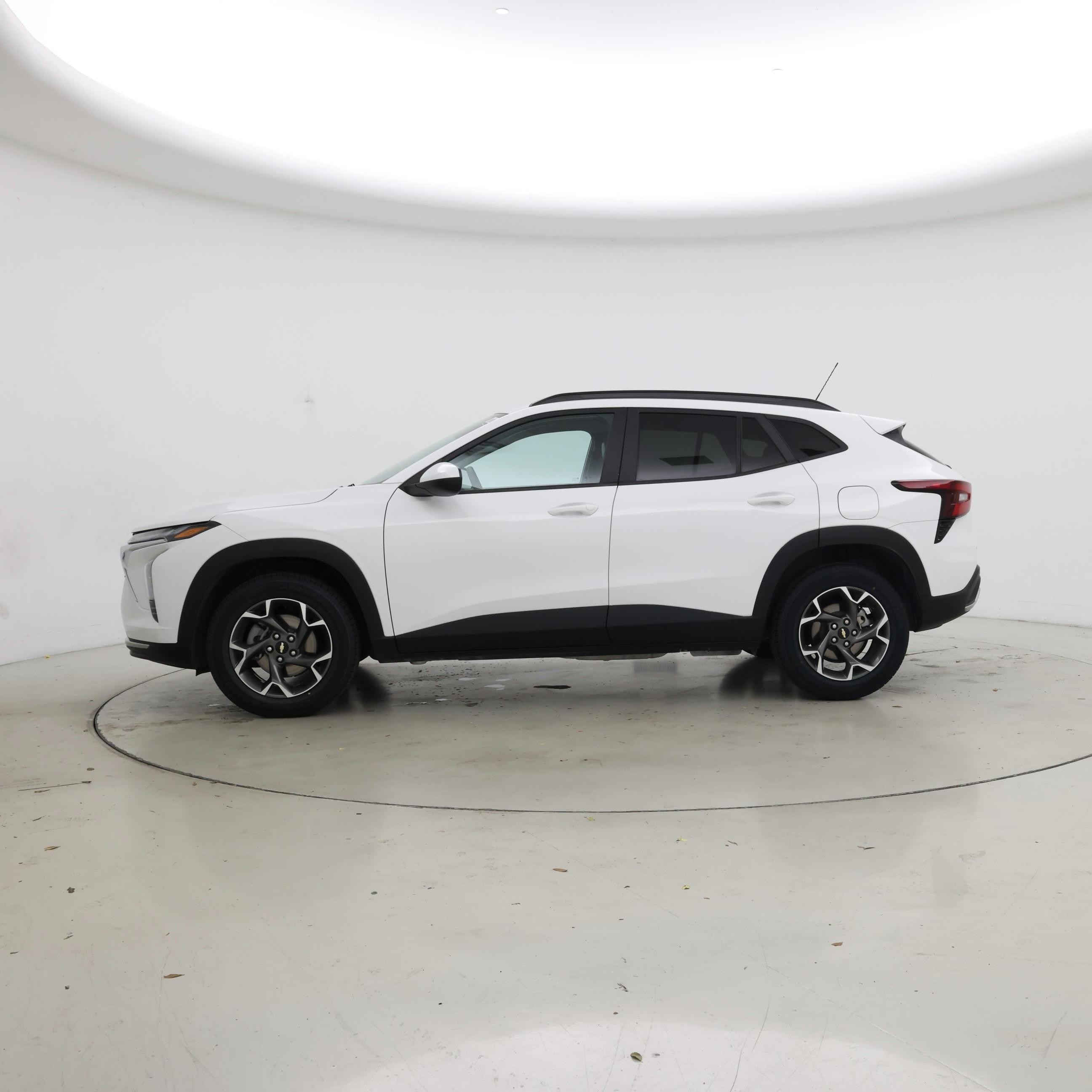 Thumbnail: 2024 Chevrolet Trax - 3