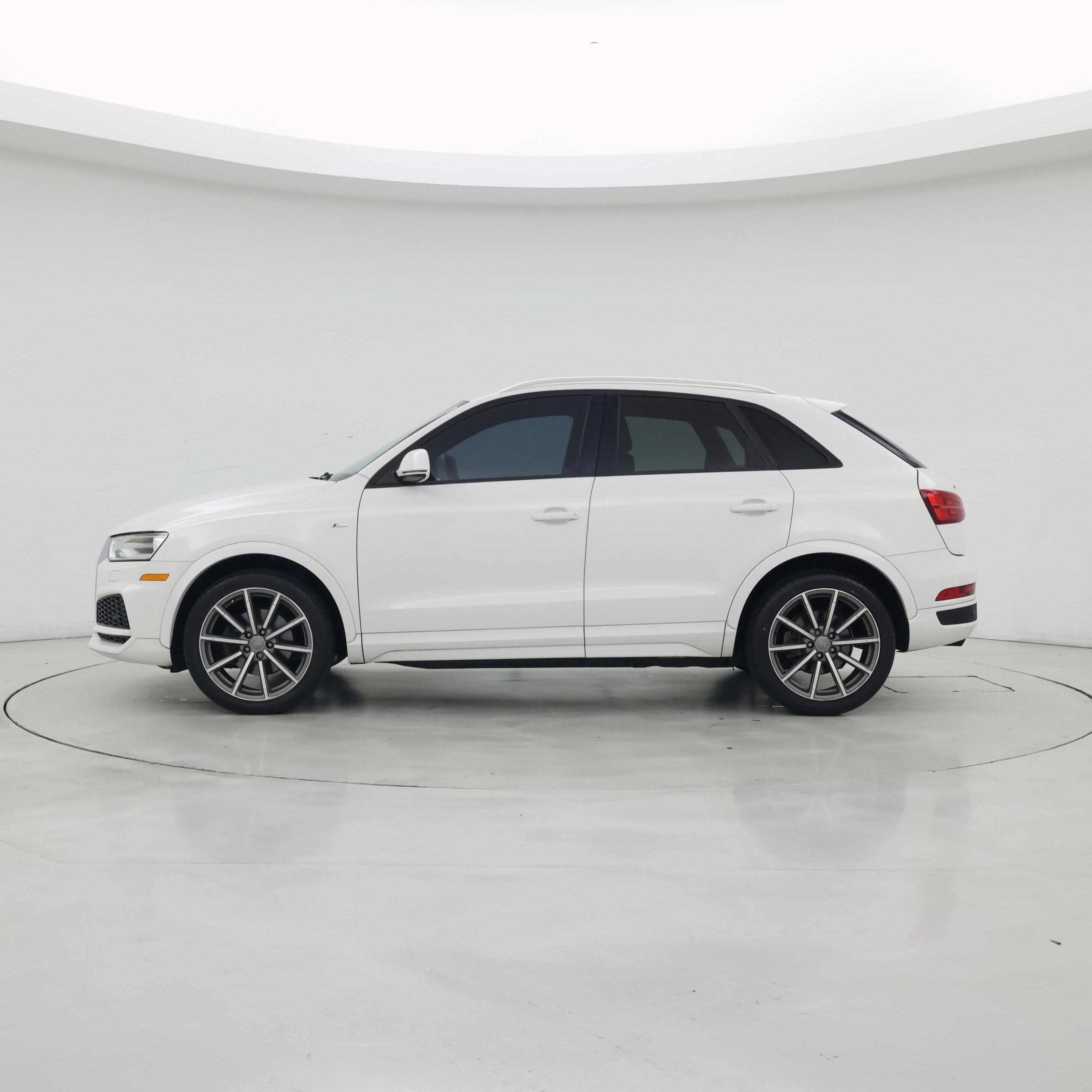 Thumbnail: 2018 Audi Q3 - 3