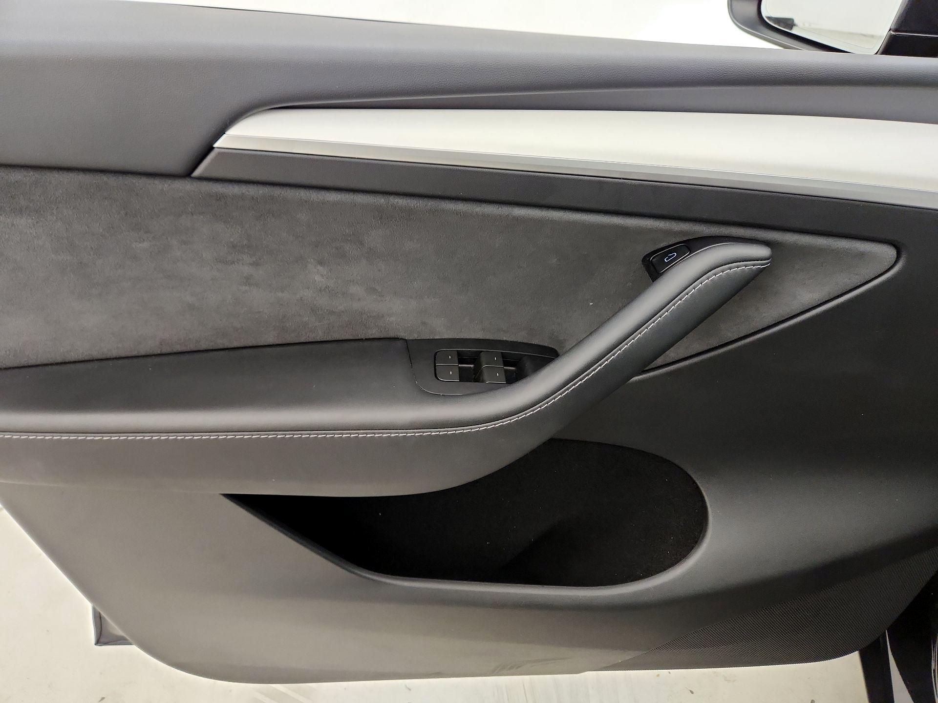 Thumbnail: 2024 Tesla Model Y - 12