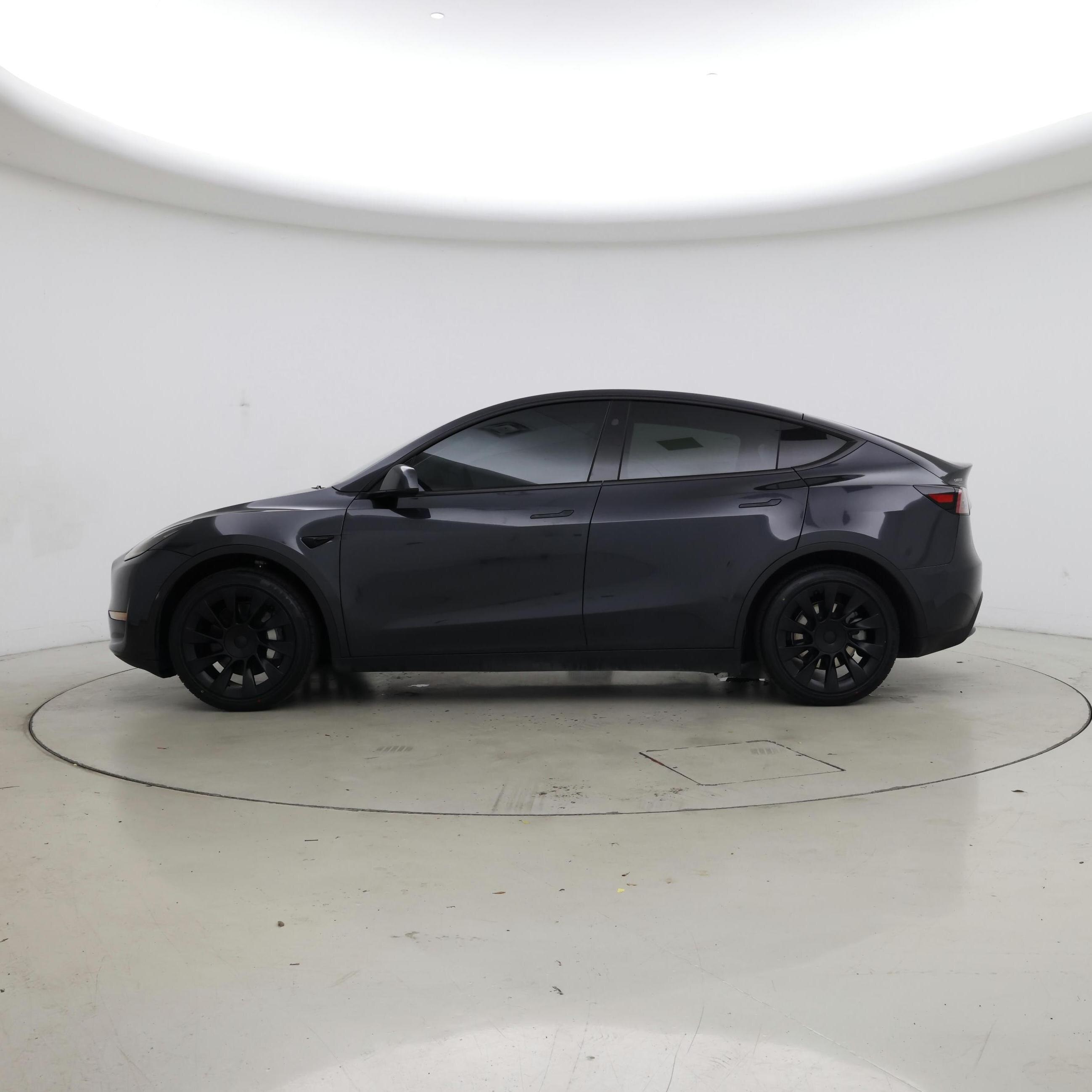 Thumbnail: 2024 Tesla Model Y - 3