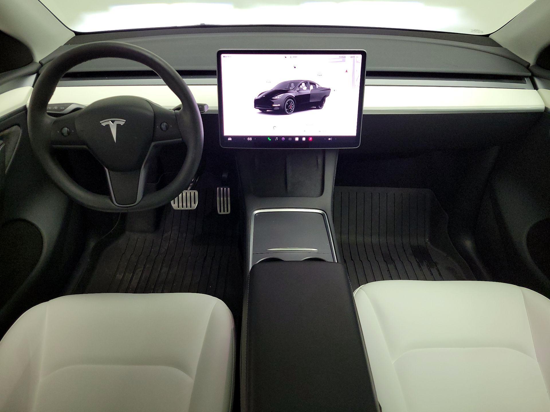 Thumbnail: 2024 Tesla Model Y - 9