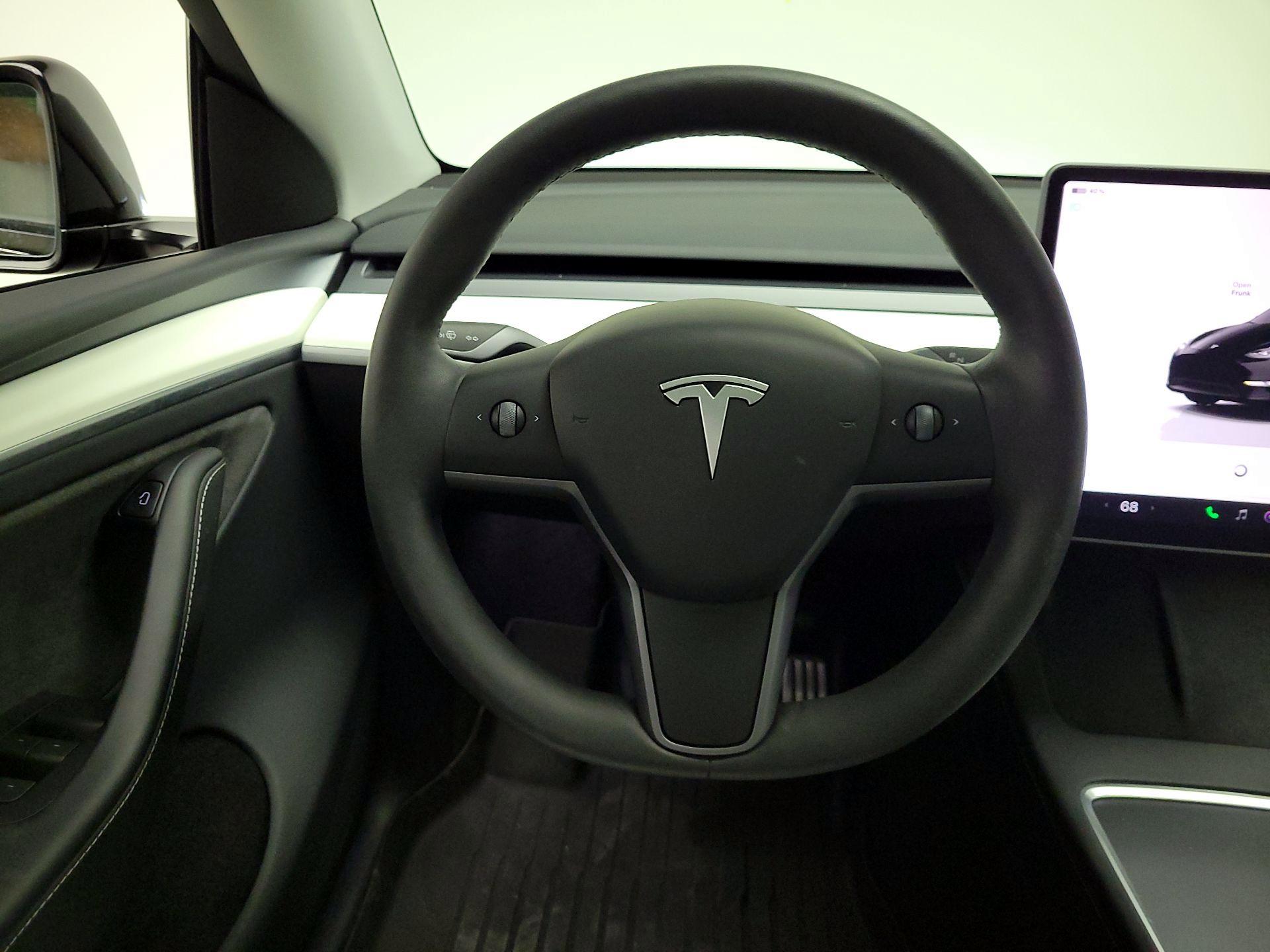 Thumbnail: 2024 Tesla Model Y - 10