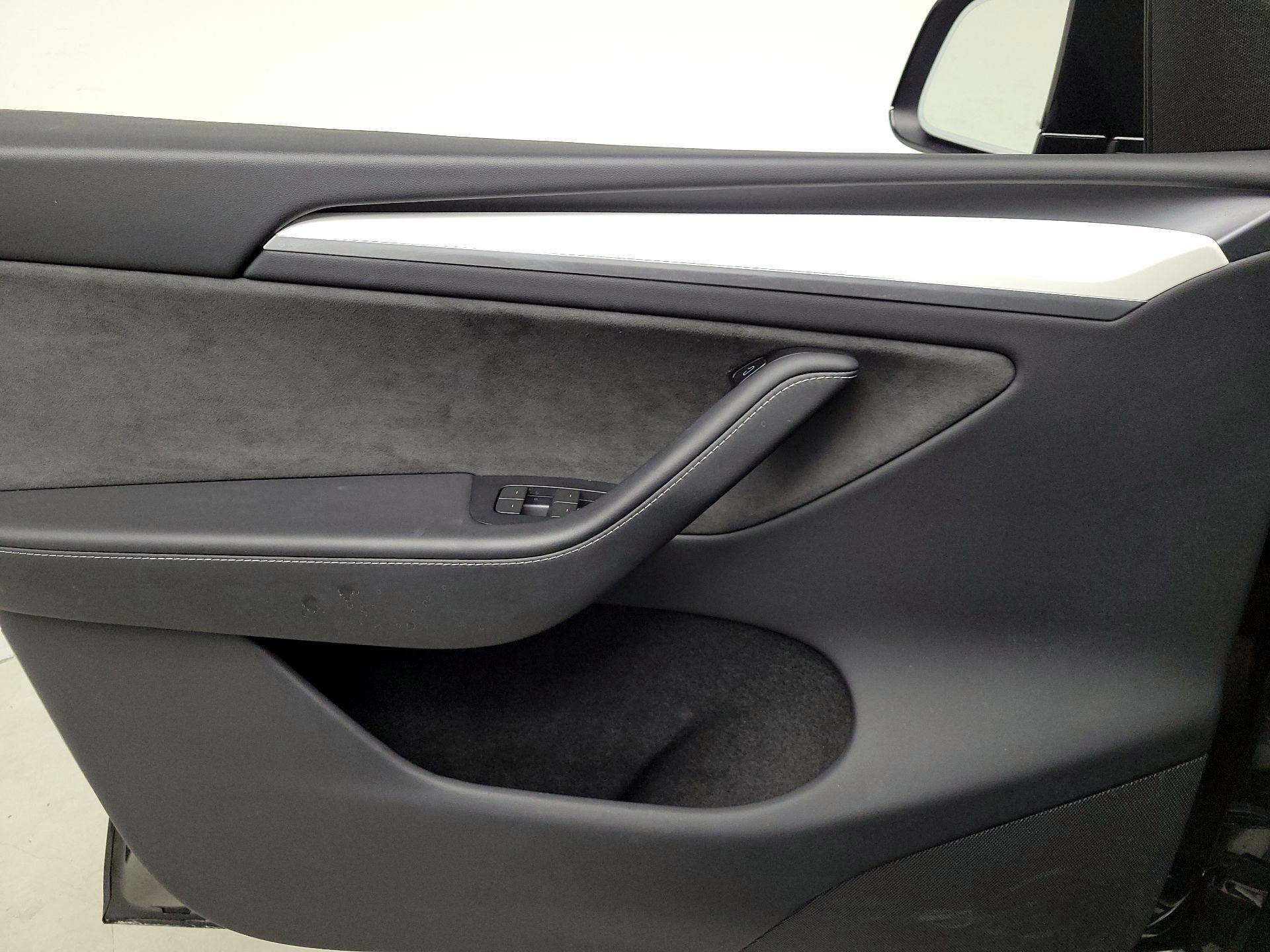 Thumbnail: 2024 Tesla Model Y - 12