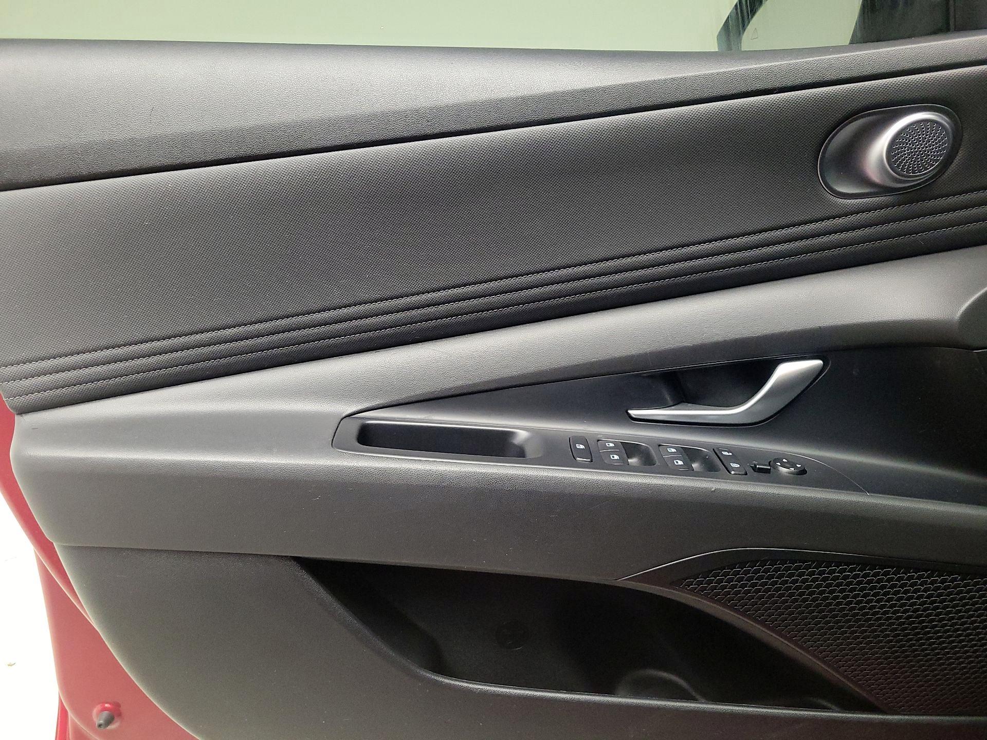 Thumbnail: 2023 Hyundai Elantra - 12