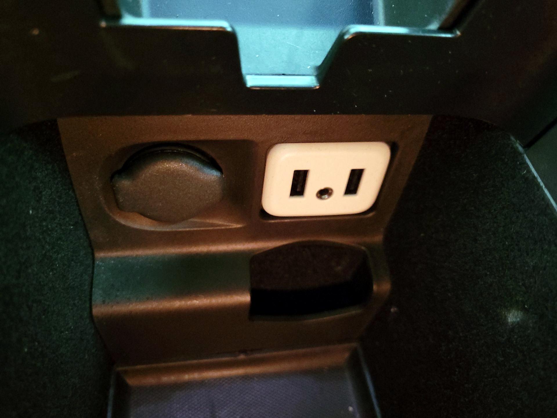 Thumbnail: 2016 Cadillac XTS - 18