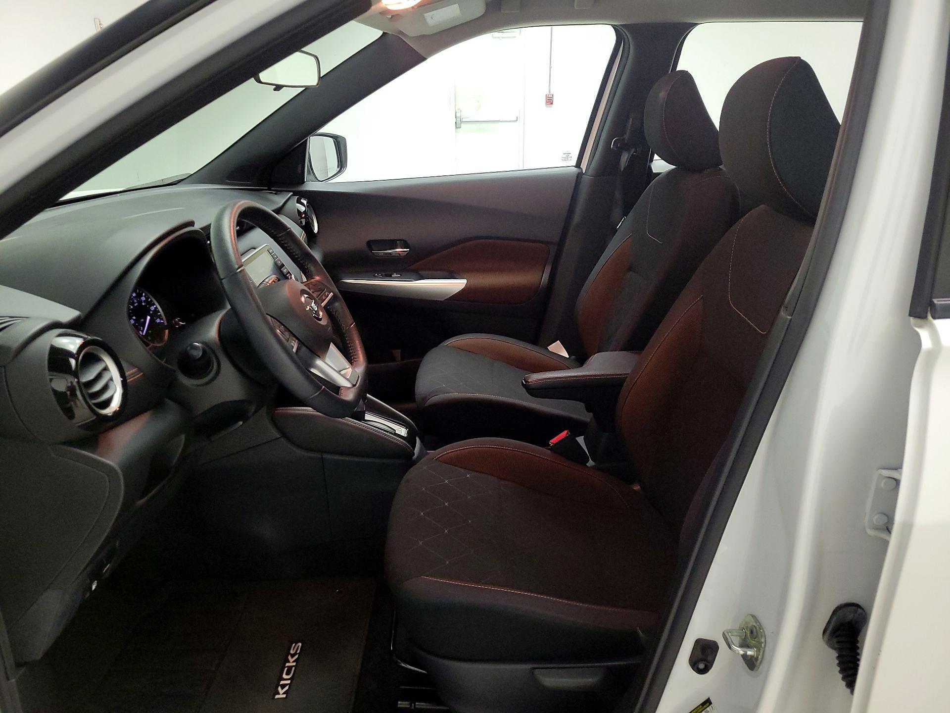 Thumbnail: 2020 Nissan Kicks - 11