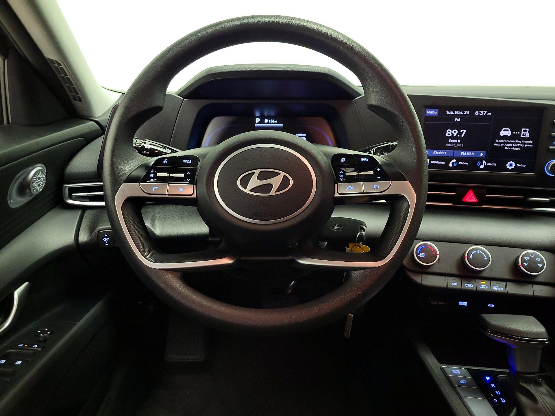 Thumbnail: 2025 Hyundai Elantra - 10