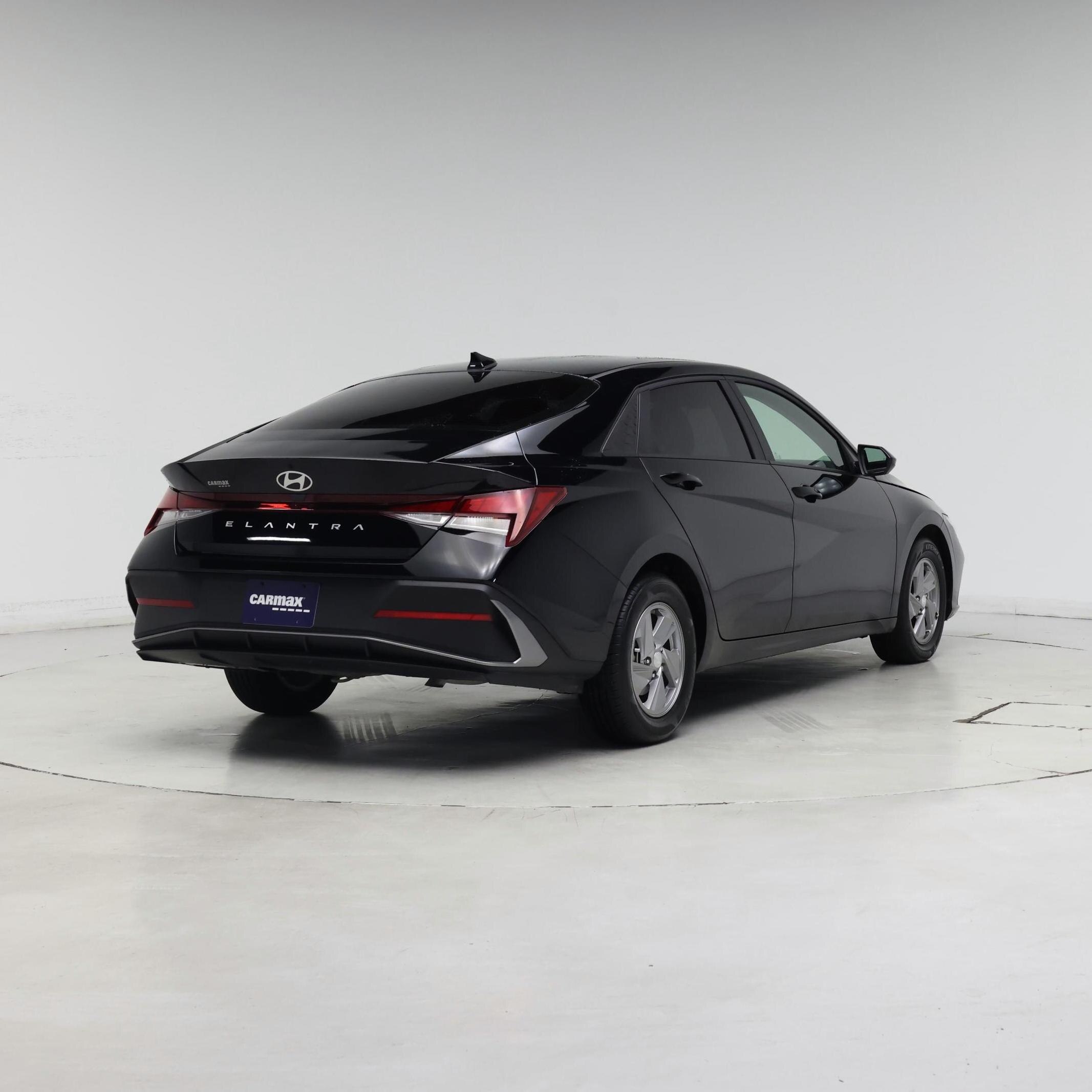 Thumbnail: 2025 Hyundai Elantra - 8