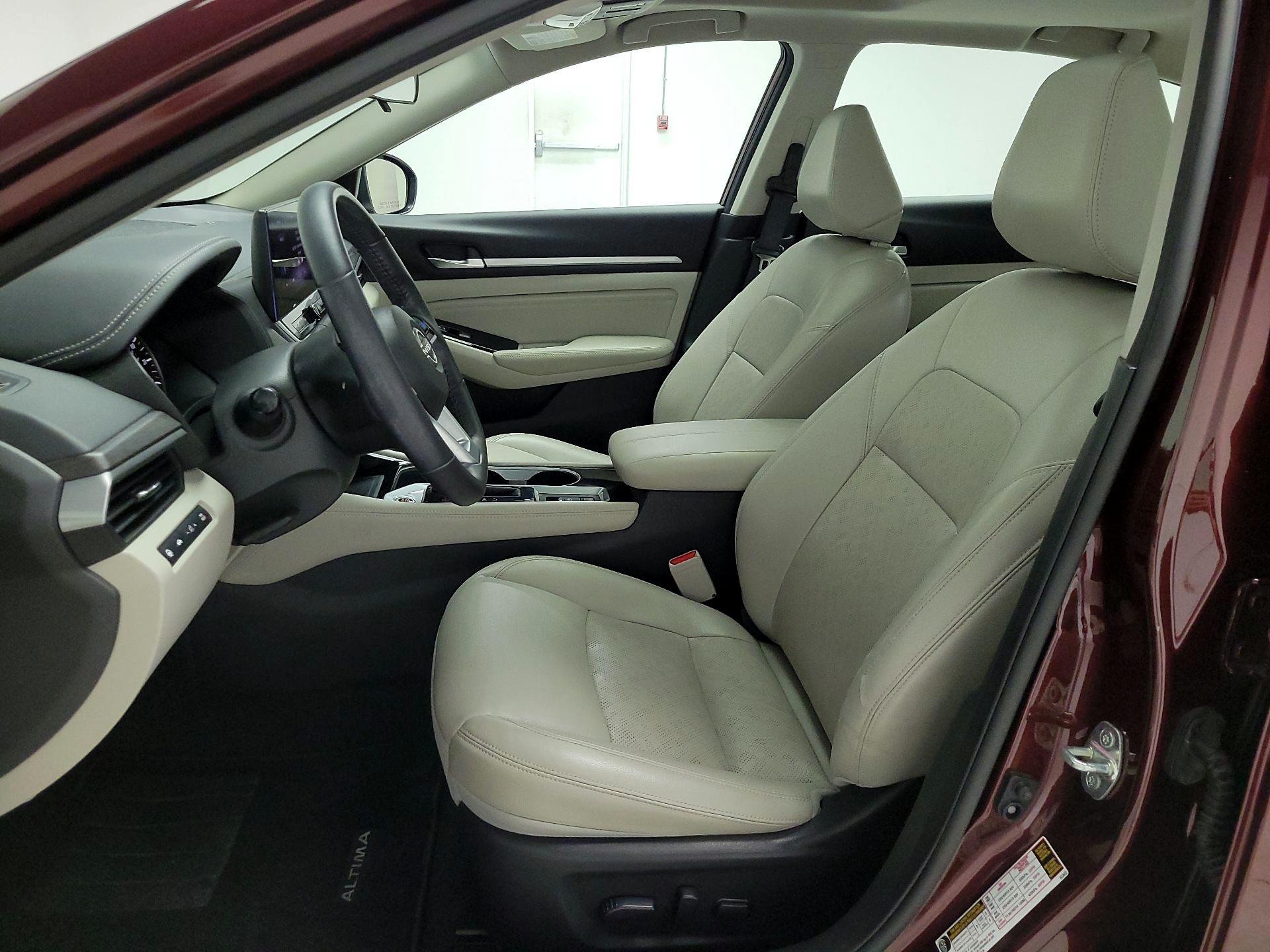 Thumbnail: 2023 Nissan Altima - 11
