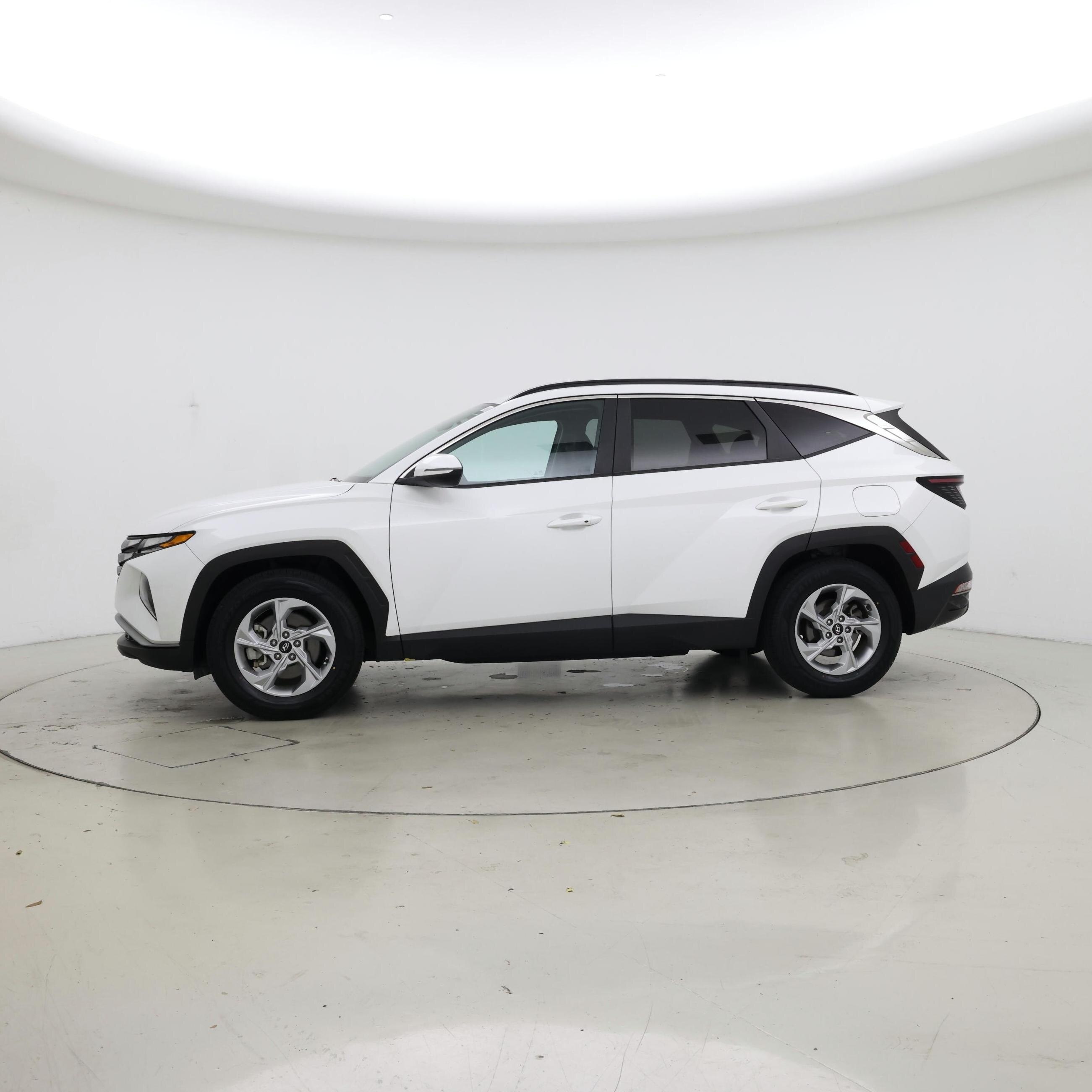 Thumbnail: 2022 Hyundai Tucson - 3