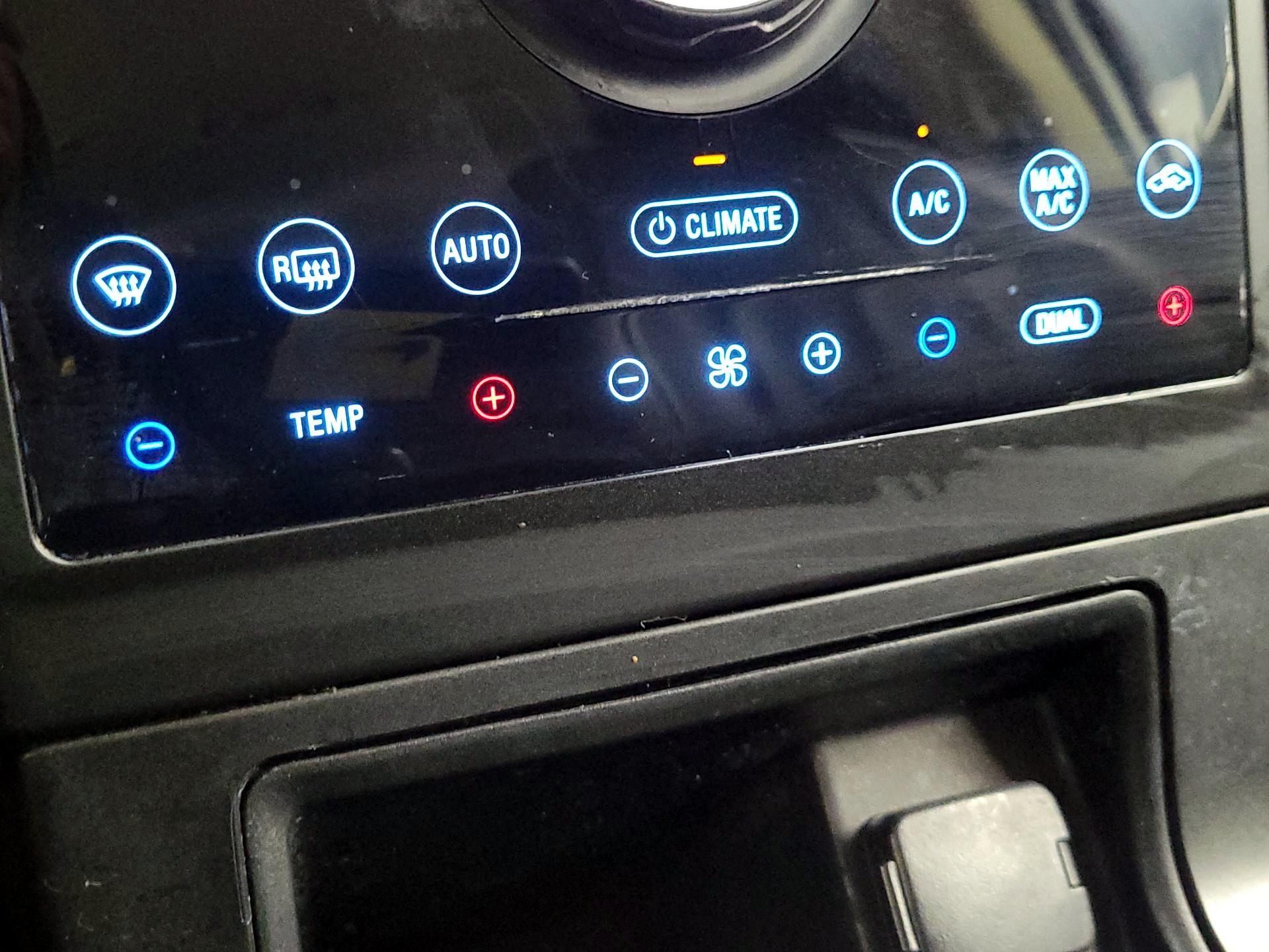 Thumbnail: 2019 Ford Flex - 17