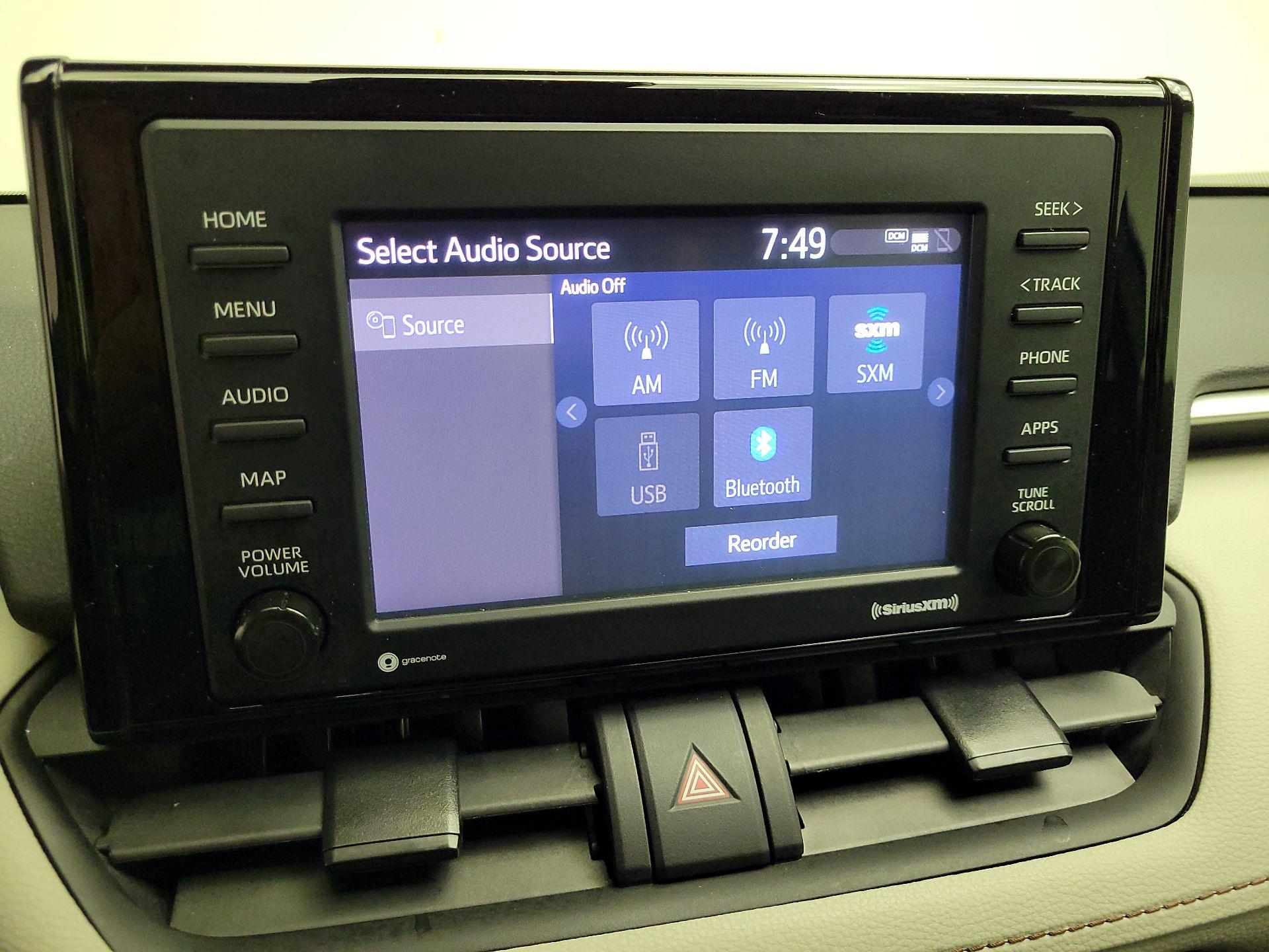 Thumbnail: 2021 Toyota RAV4 - 16