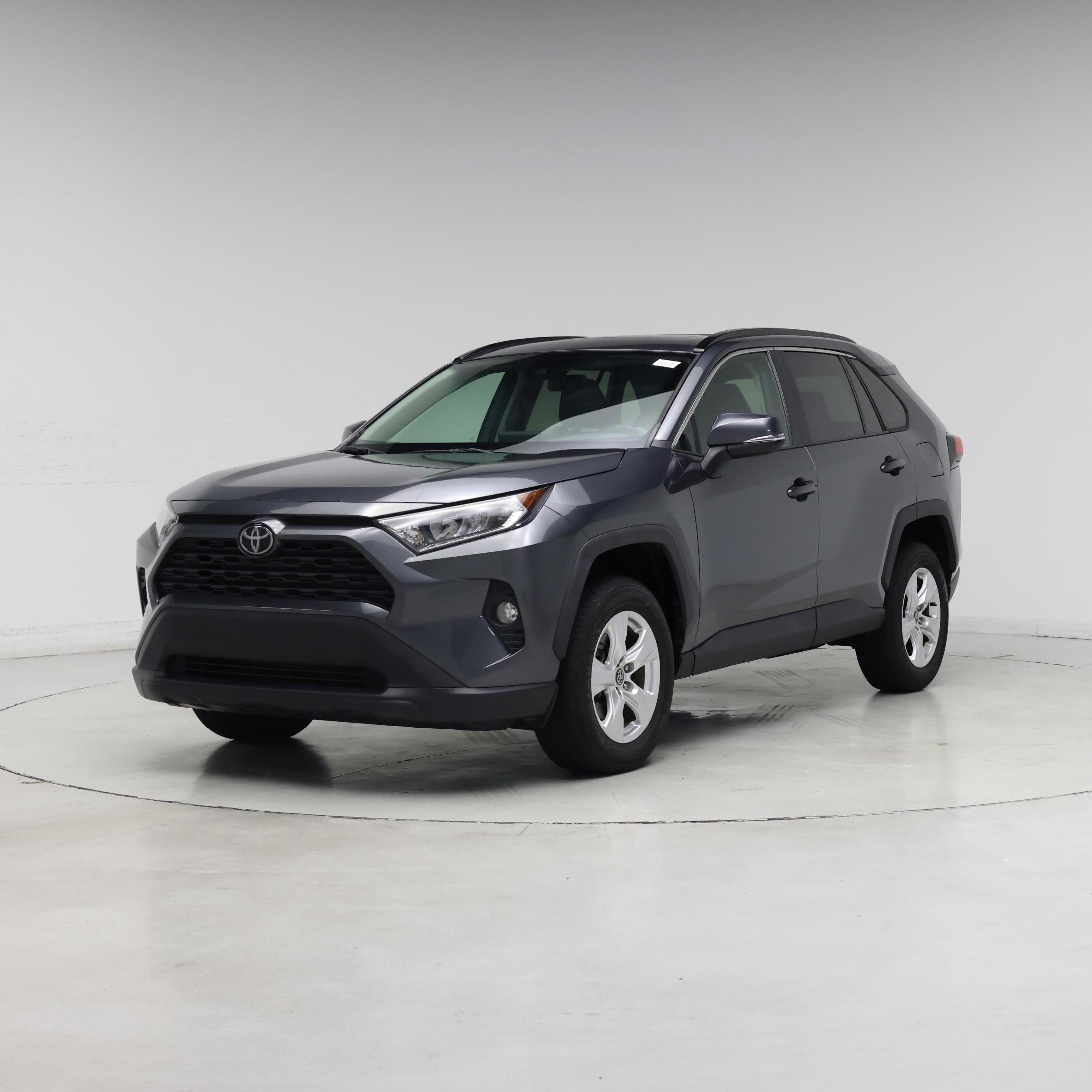 Thumbnail: 2021 Toyota RAV4 - 4