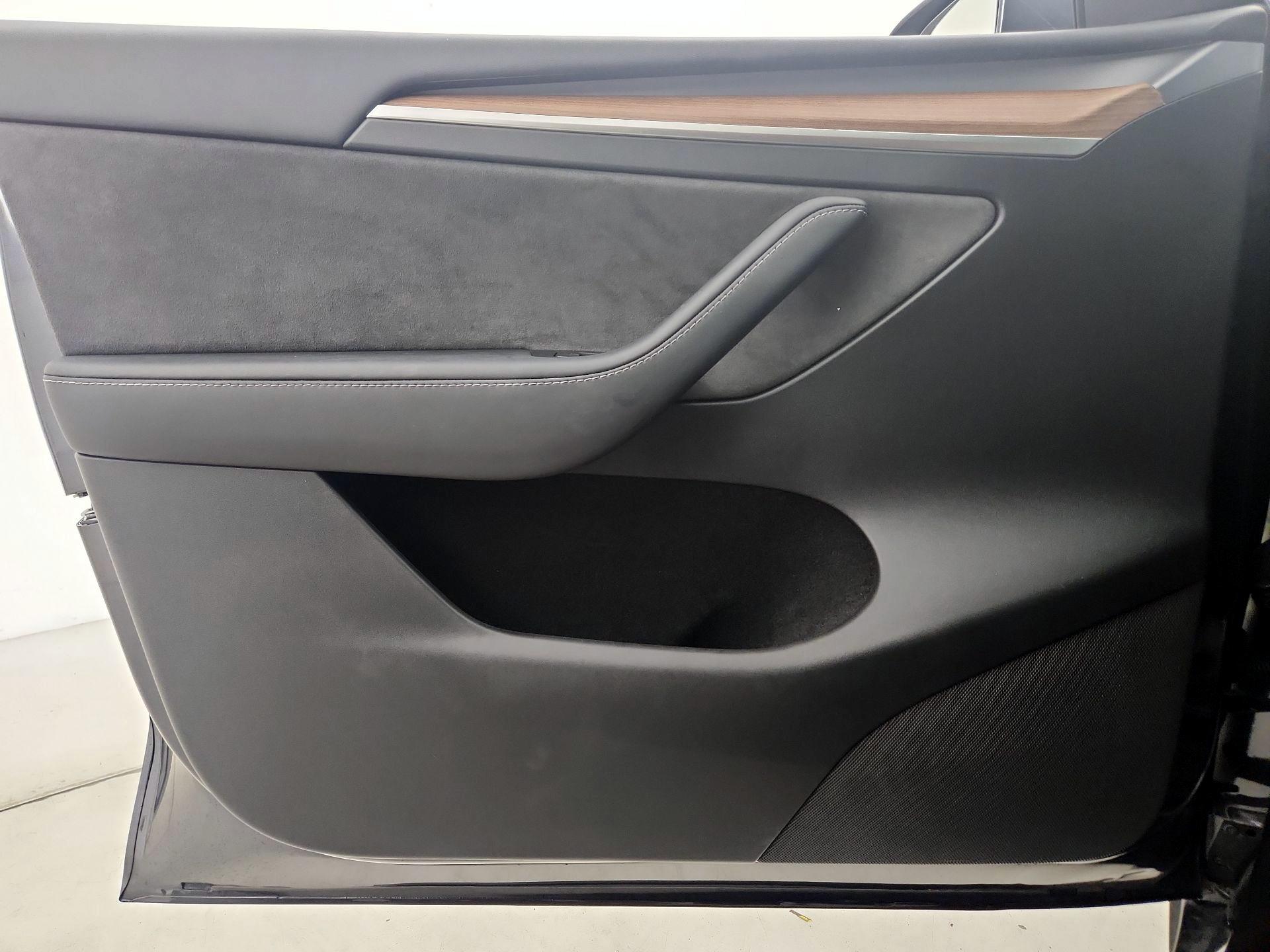 Thumbnail: 2024 Tesla Model Y - 12