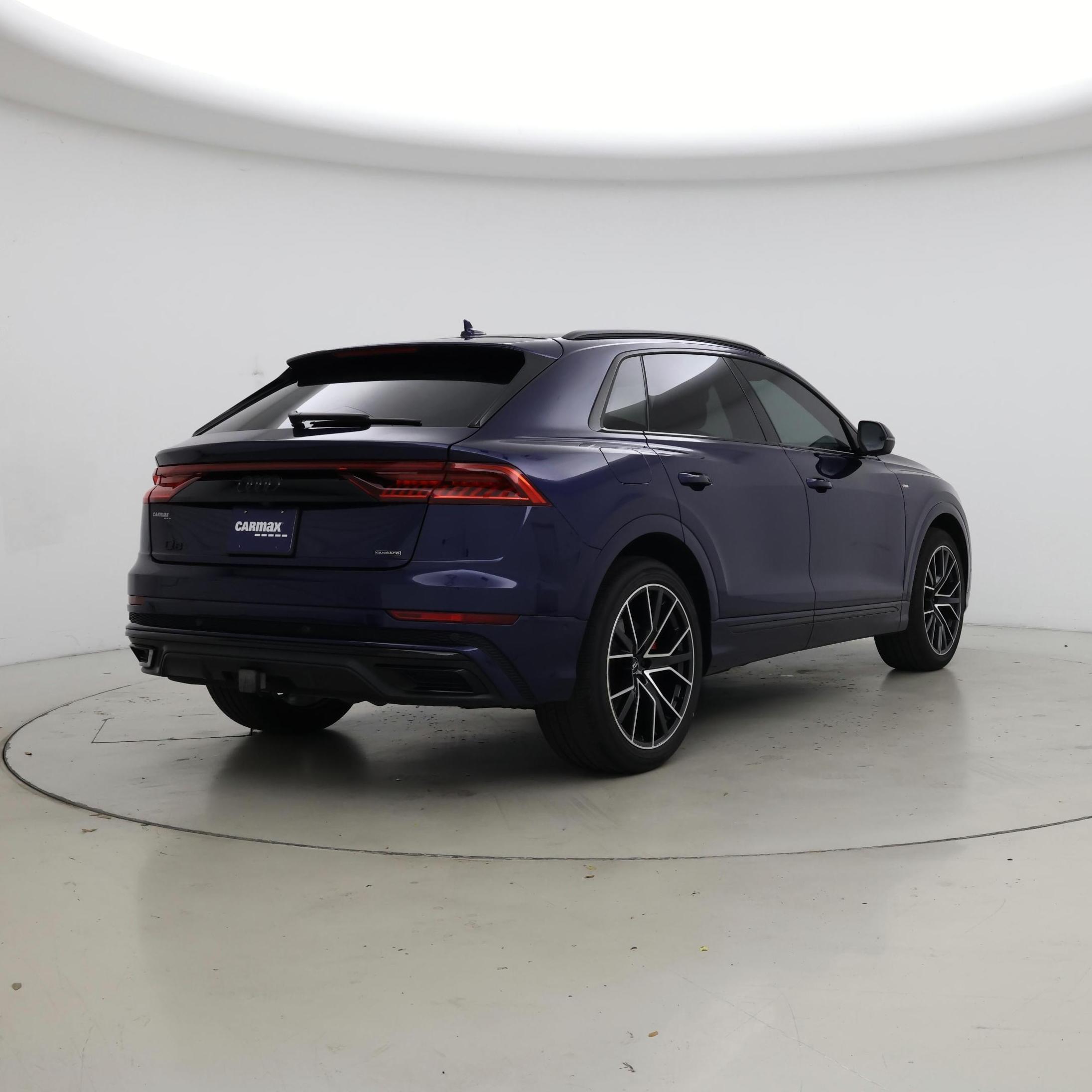 Thumbnail: 2021 Audi Q8 - 8