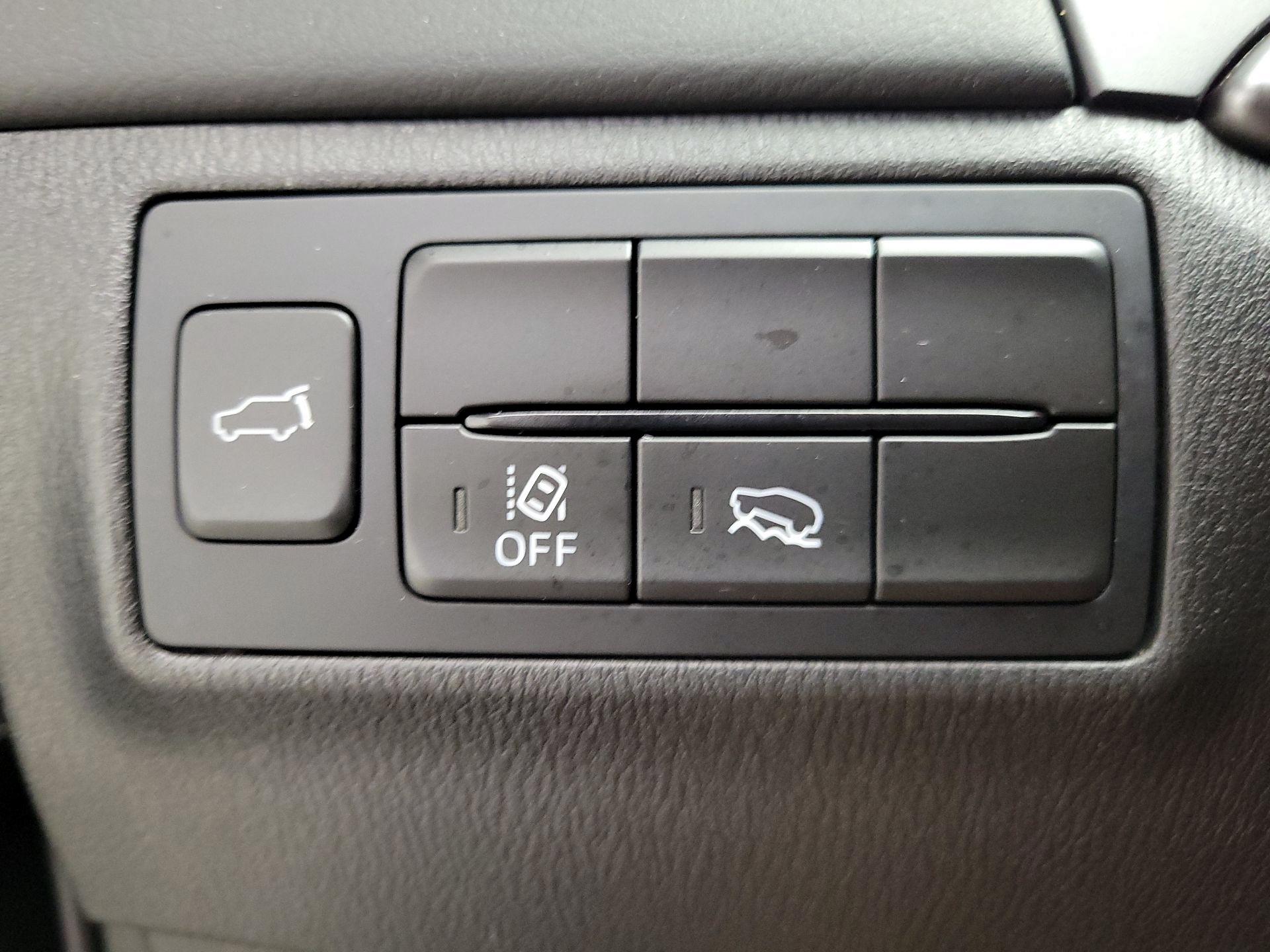 Thumbnail: 2023 Mazda CX-9 - 13