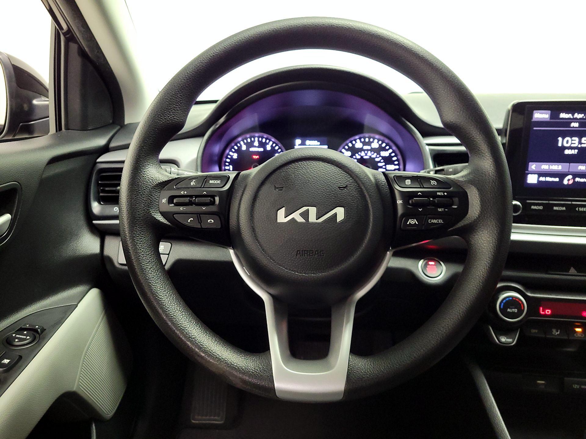 Thumbnail: 2023 Kia Rio - 10