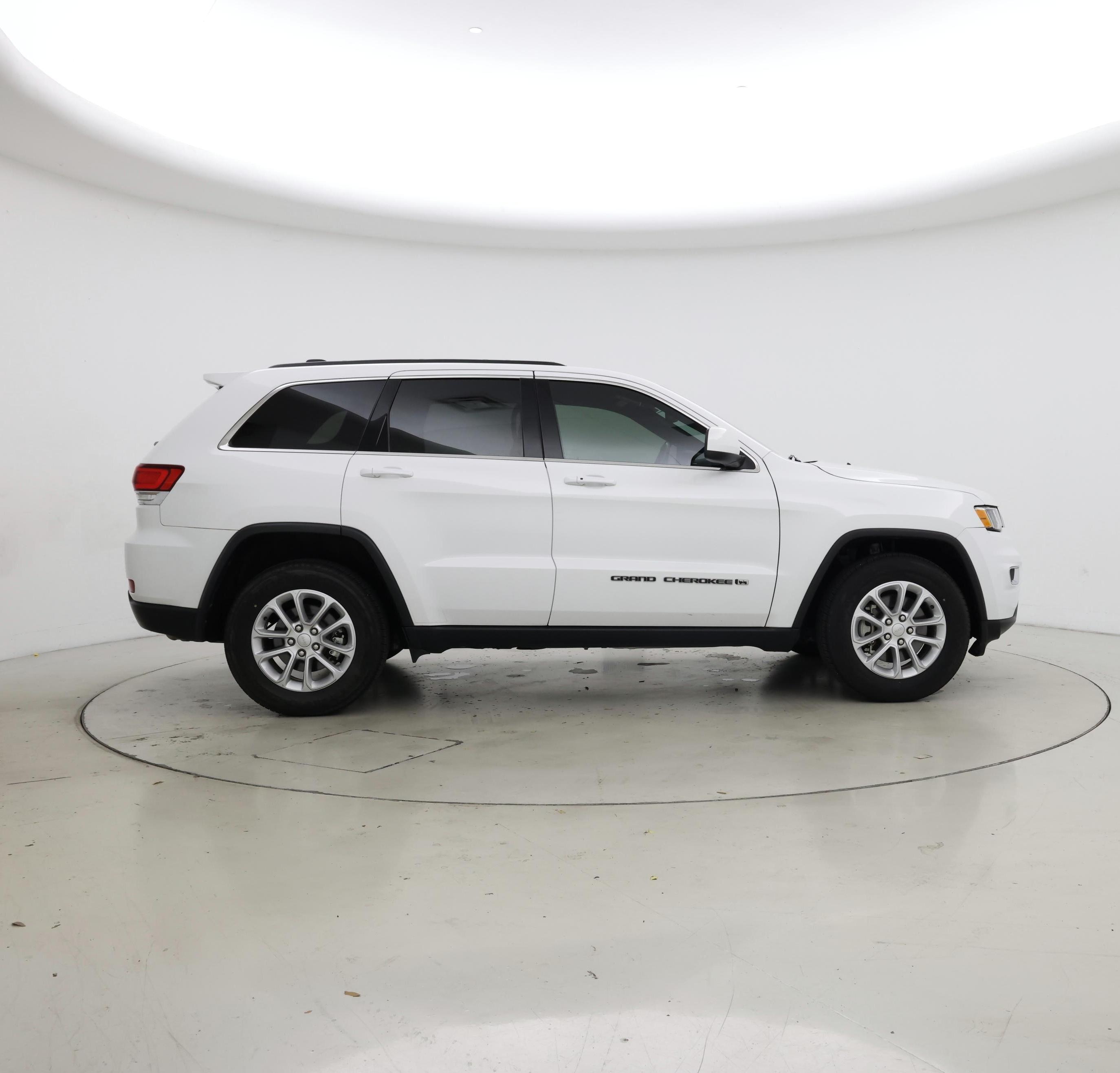 Thumbnail: 2022 Jeep Grand Cherokee - 7