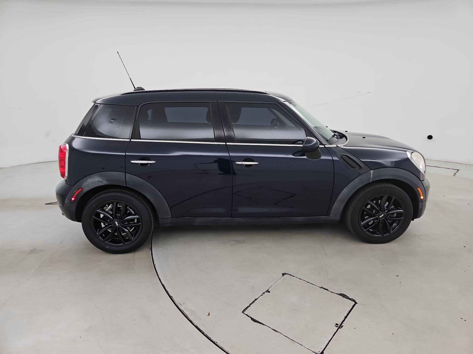 Thumbnail: 2016 MINI Cooper Countryman - 4