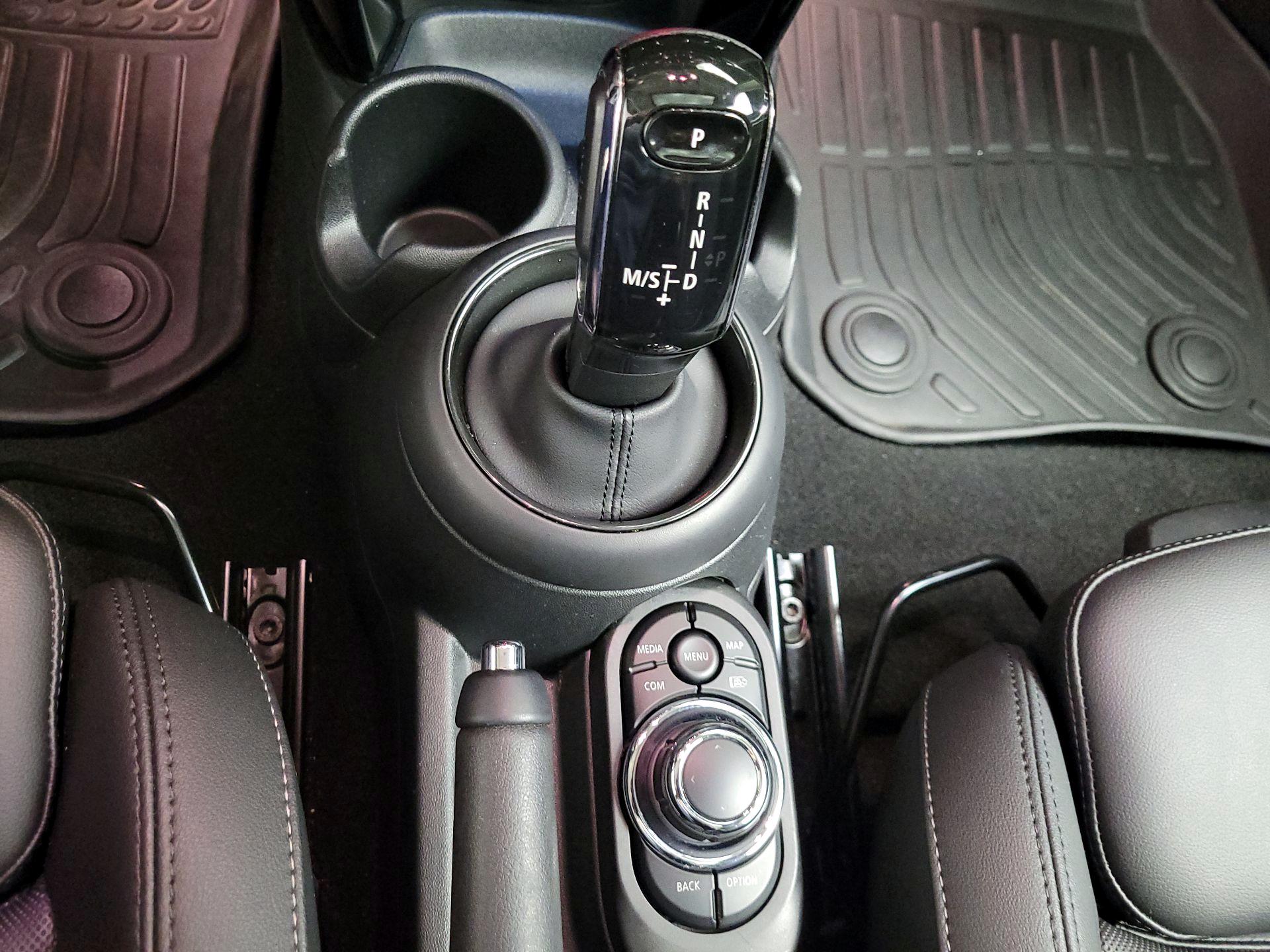 Thumbnail: 2023 MINI Cooper Hardtop - 18