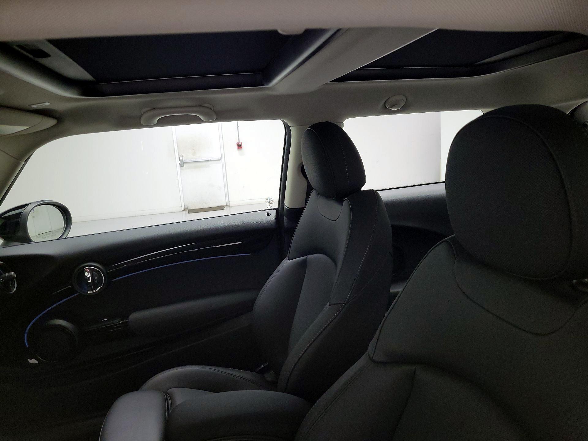 Thumbnail: 2023 MINI Cooper Hardtop - 20