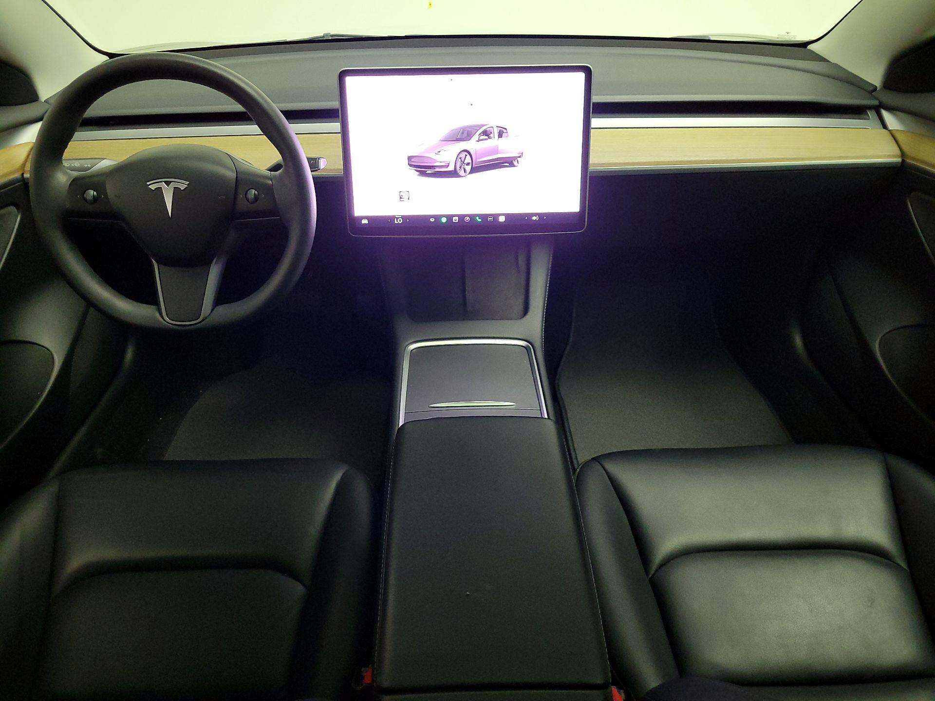 Thumbnail: 2023 Tesla Model 3 - 9