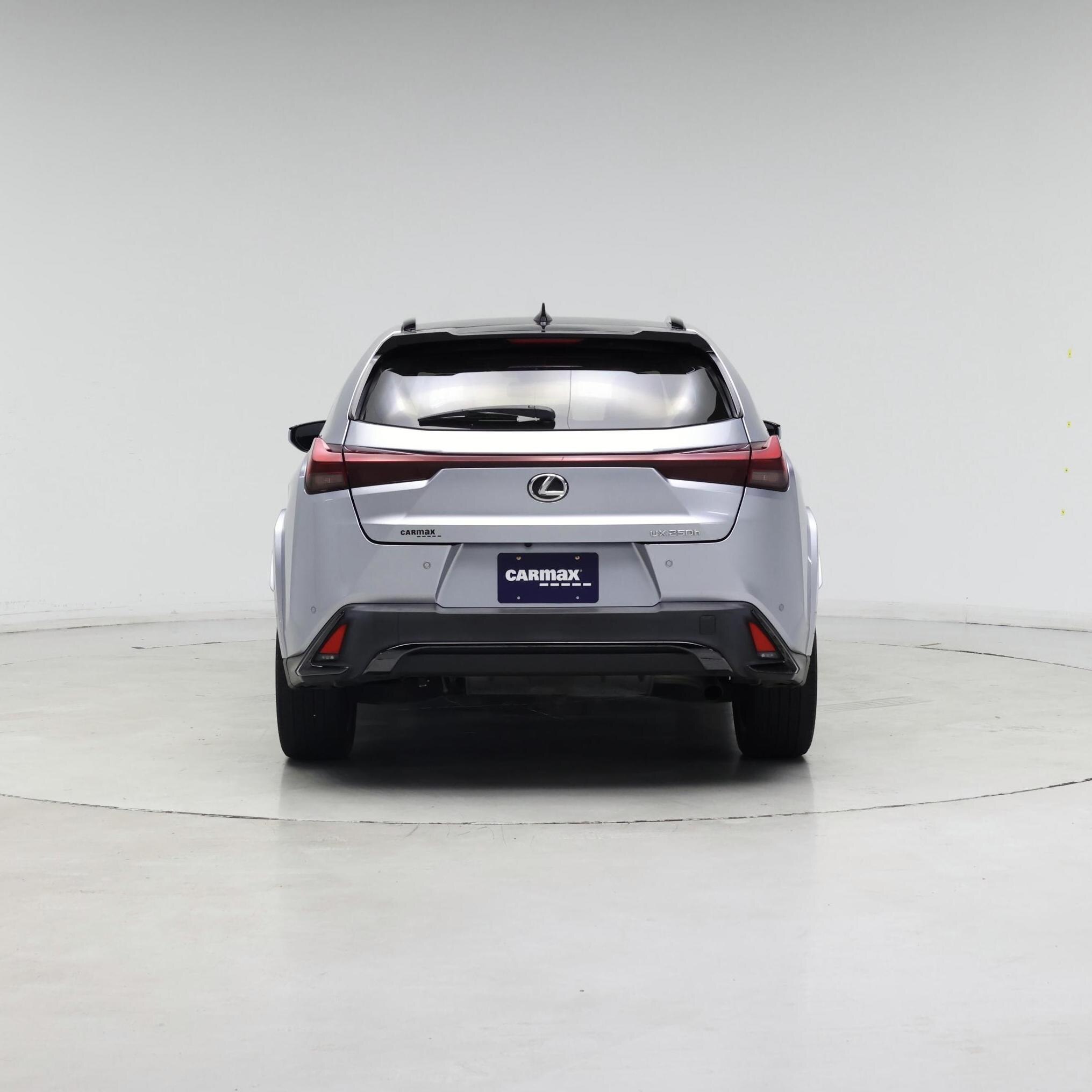 Thumbnail: 2023 Lexus UX - 6
