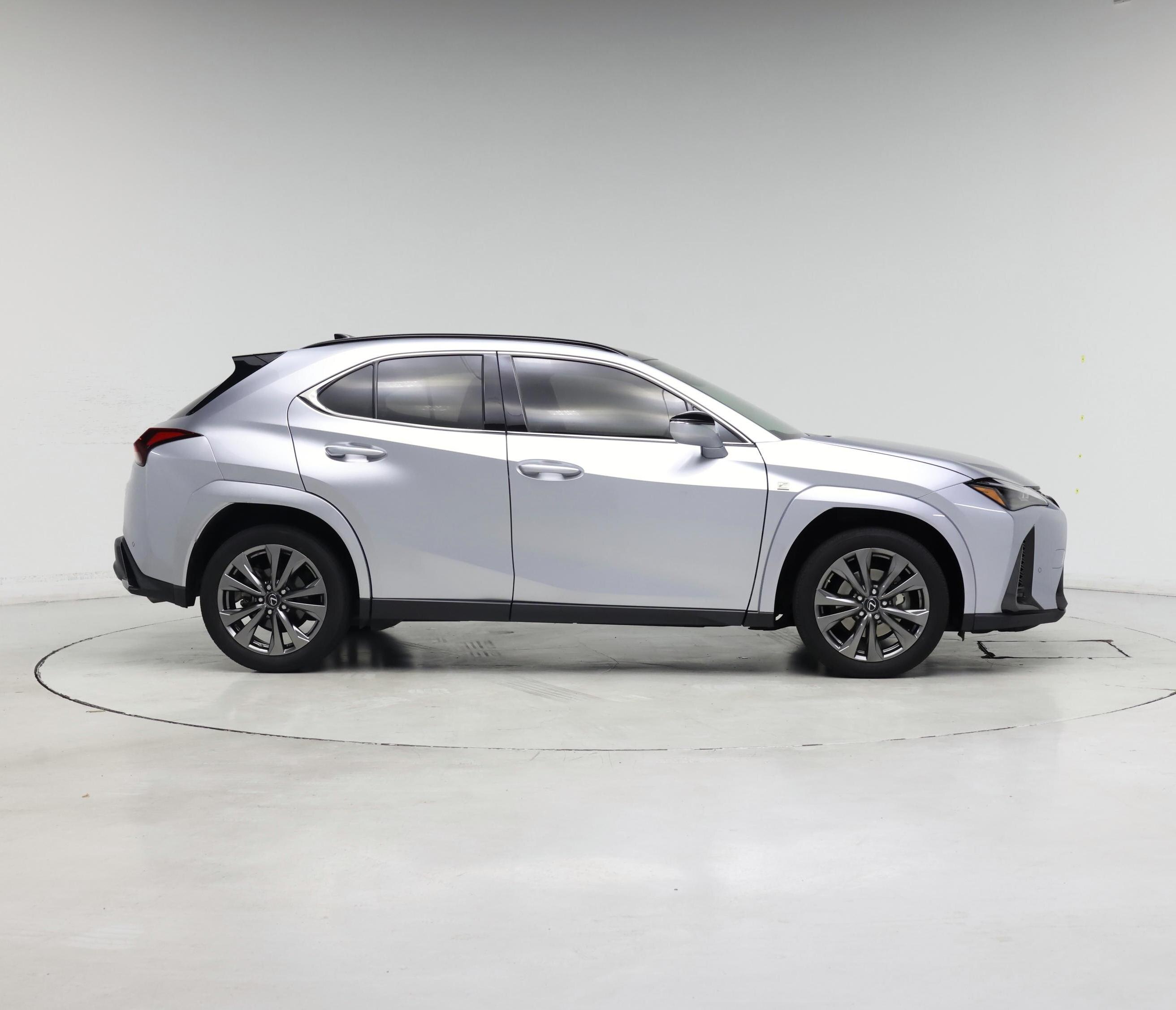 Thumbnail: 2023 Lexus UX - 7