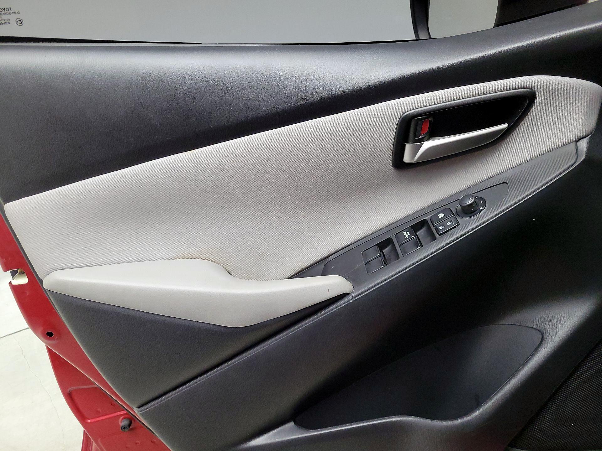 Thumbnail: 2019 Toyota Yaris - 12