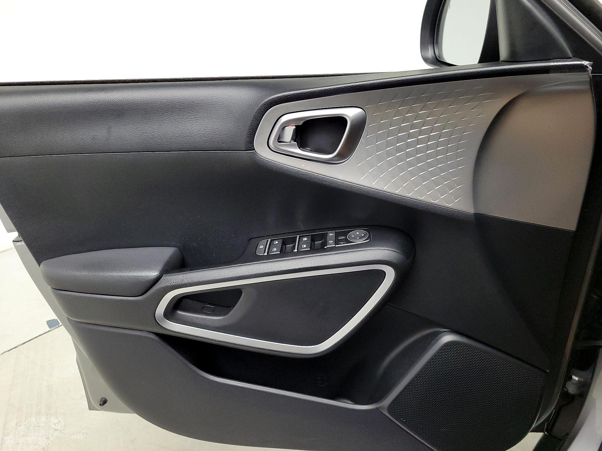 Thumbnail: 2024 Kia Soul - 12