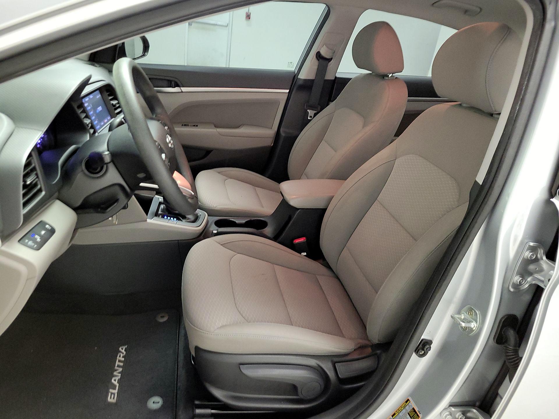 Thumbnail: 2020 Hyundai Elantra - 11